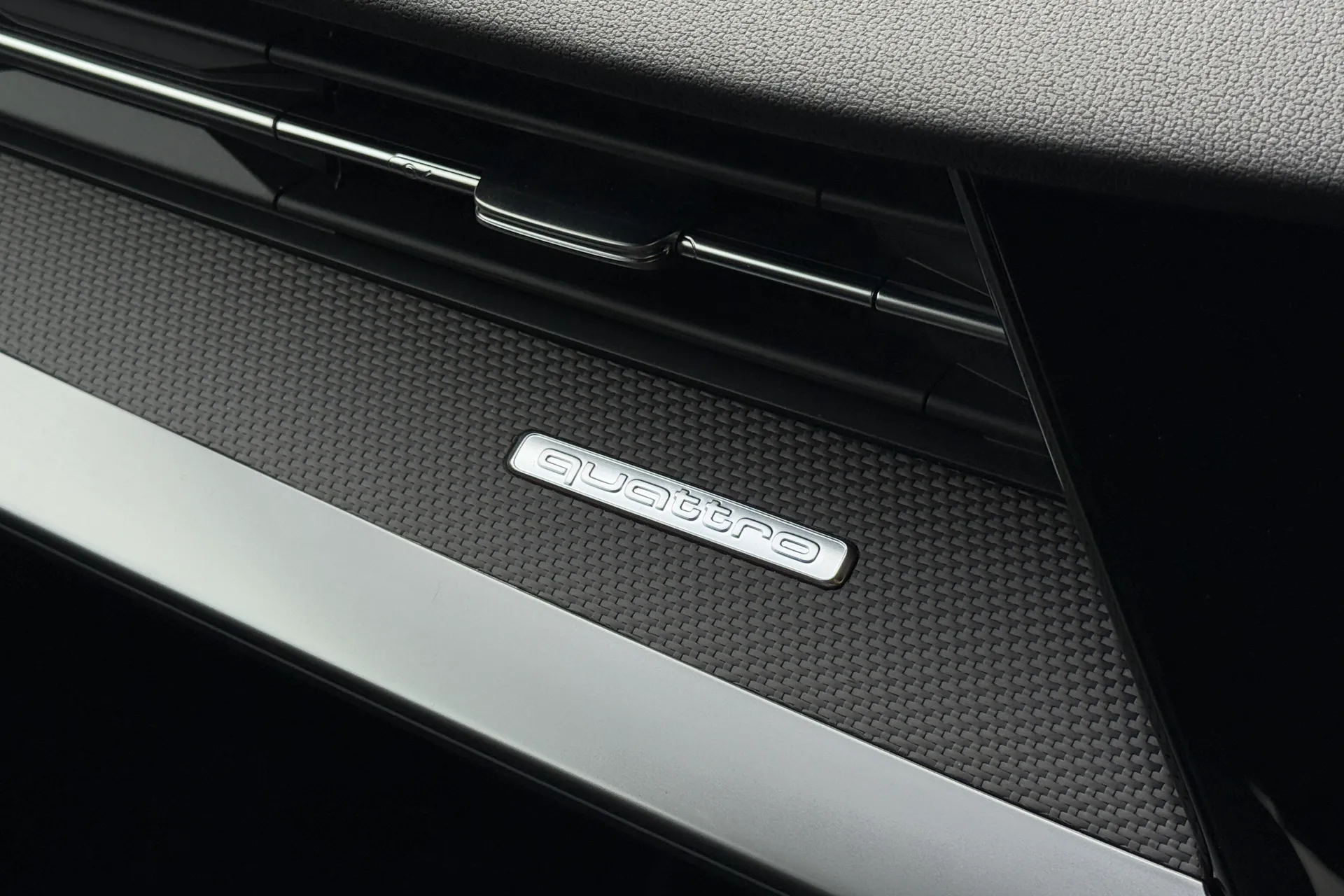 Audi RS3 thumbnail image number 23