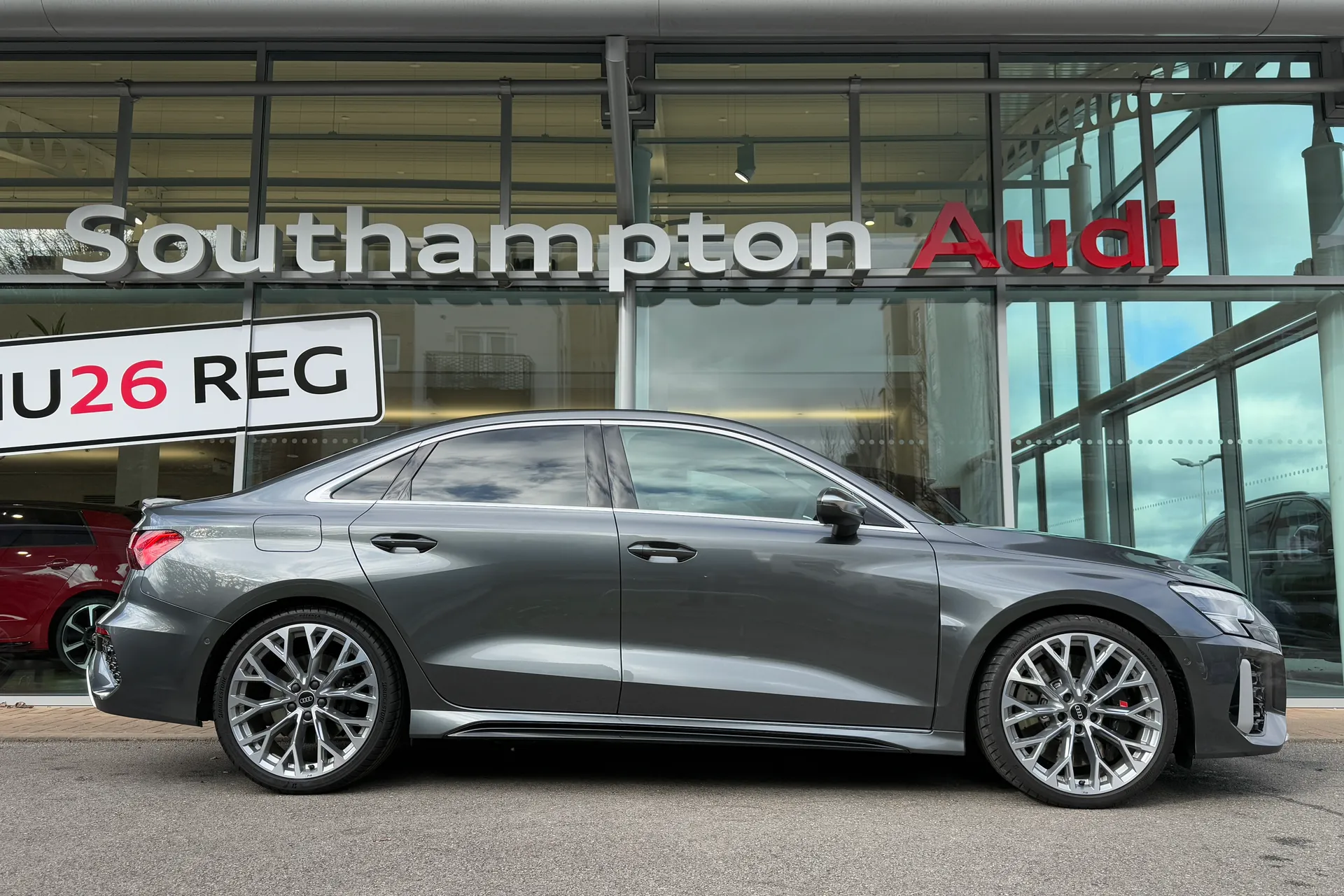 Audi RS3 thumbnail image number 2