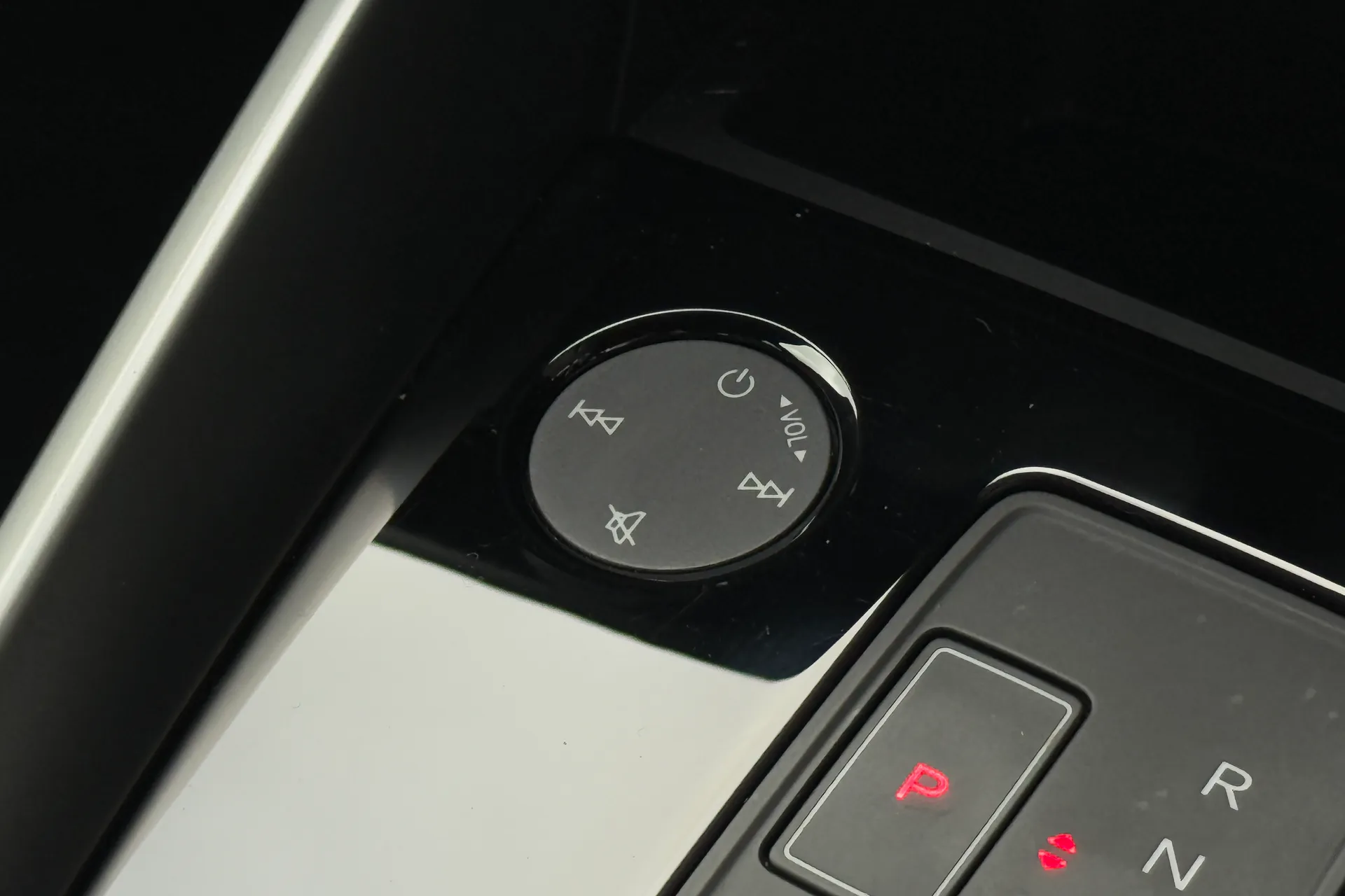 Audi RS3 thumbnail image number 19