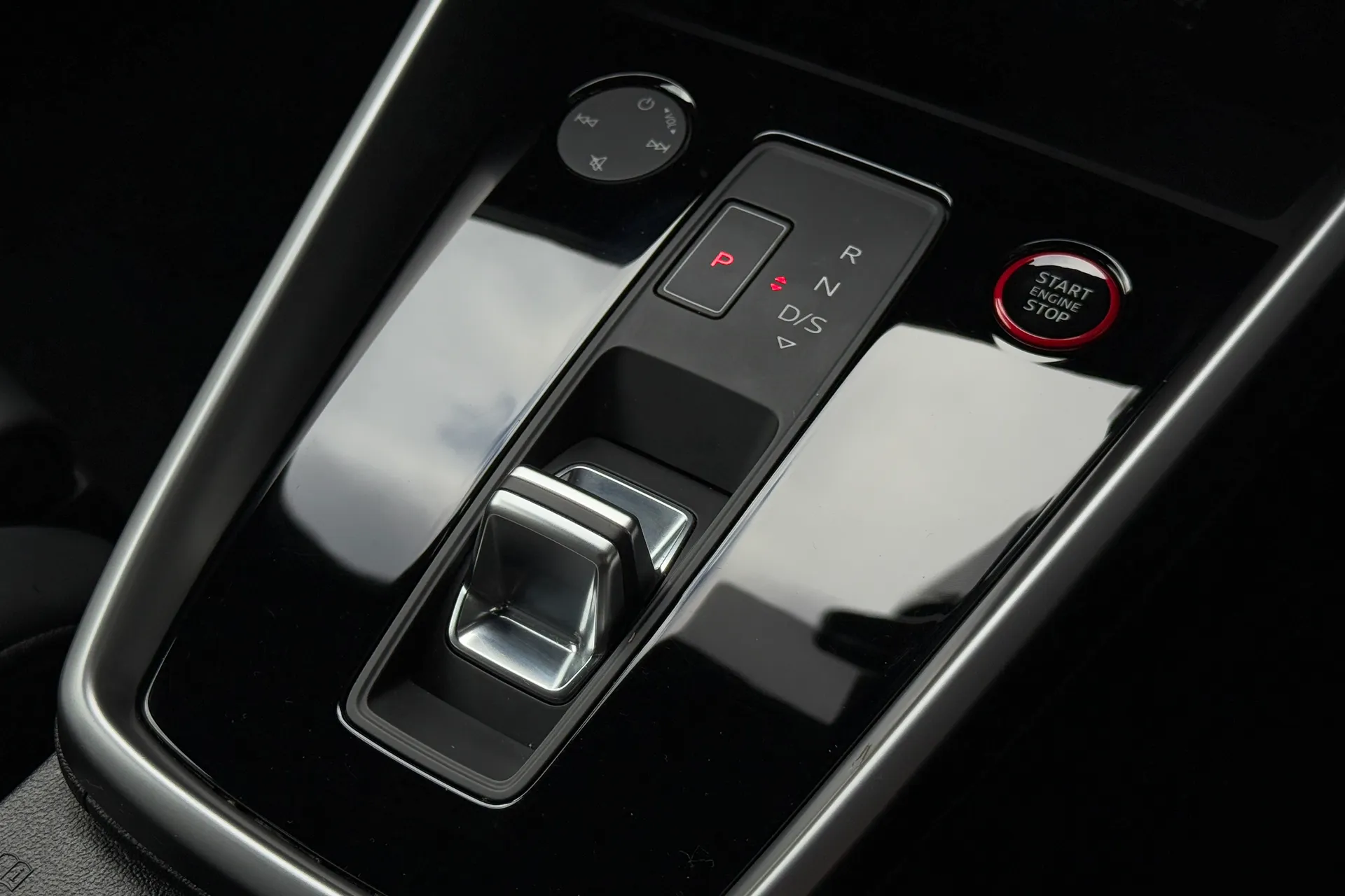 Audi RS3 thumbnail image number 16