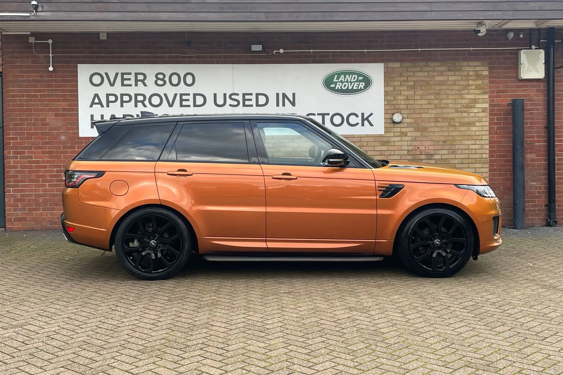 LAND ROVER RANGE ROVER SPORT thumbnail image number 2