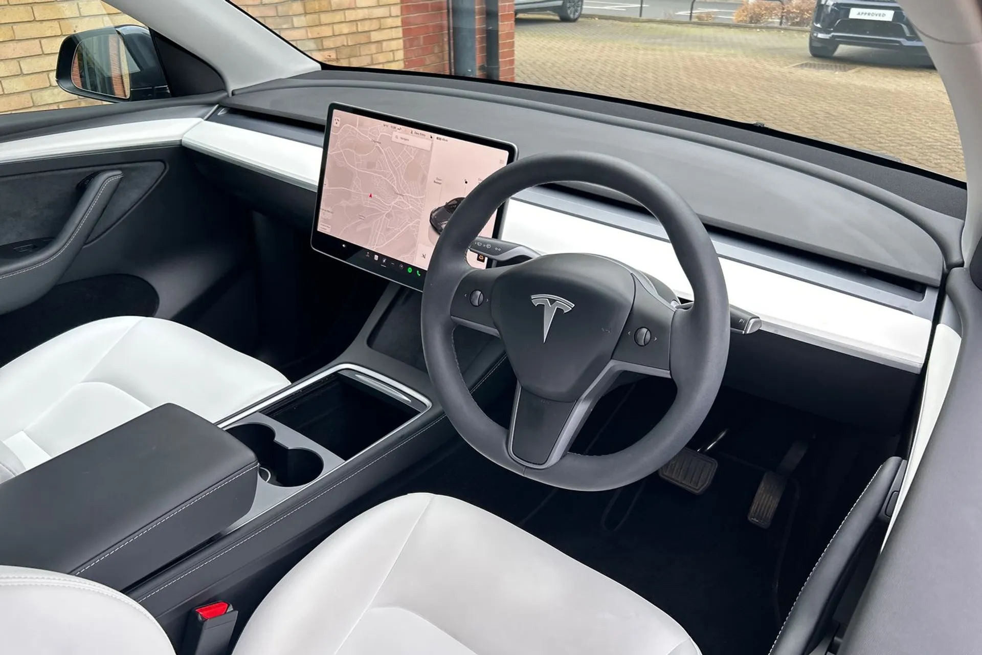 TESLA MODEL Y thumbnail image number 20