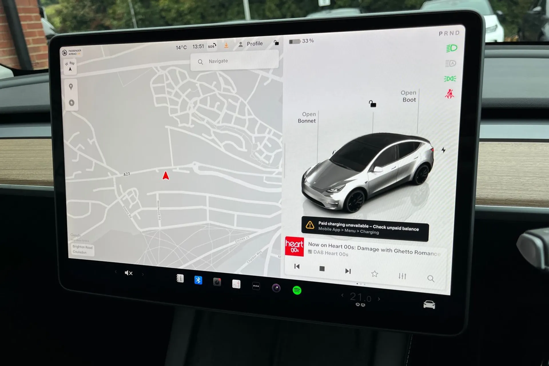 TESLA MODEL Y thumbnail image number 5