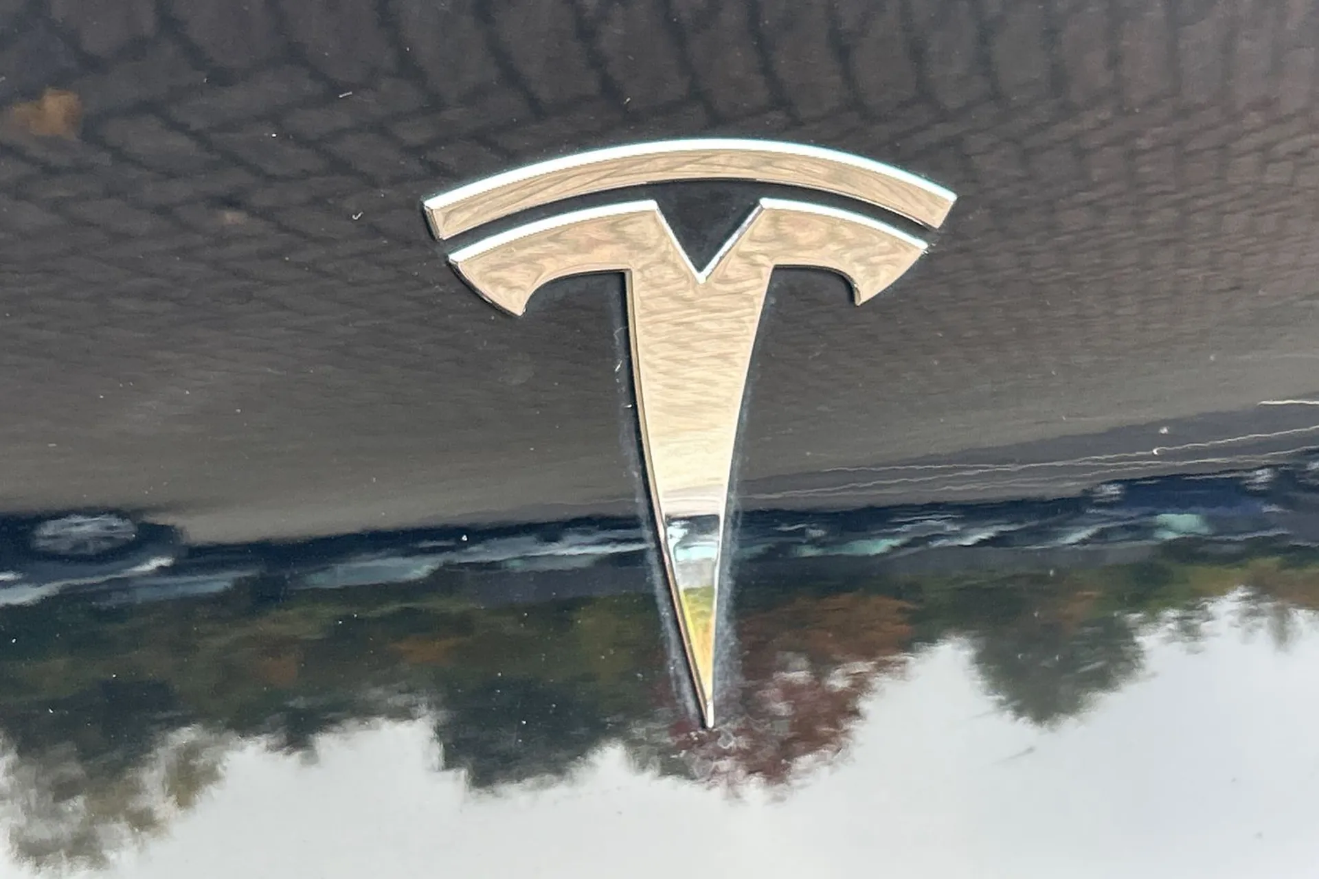 TESLA MODEL Y thumbnail image number 52