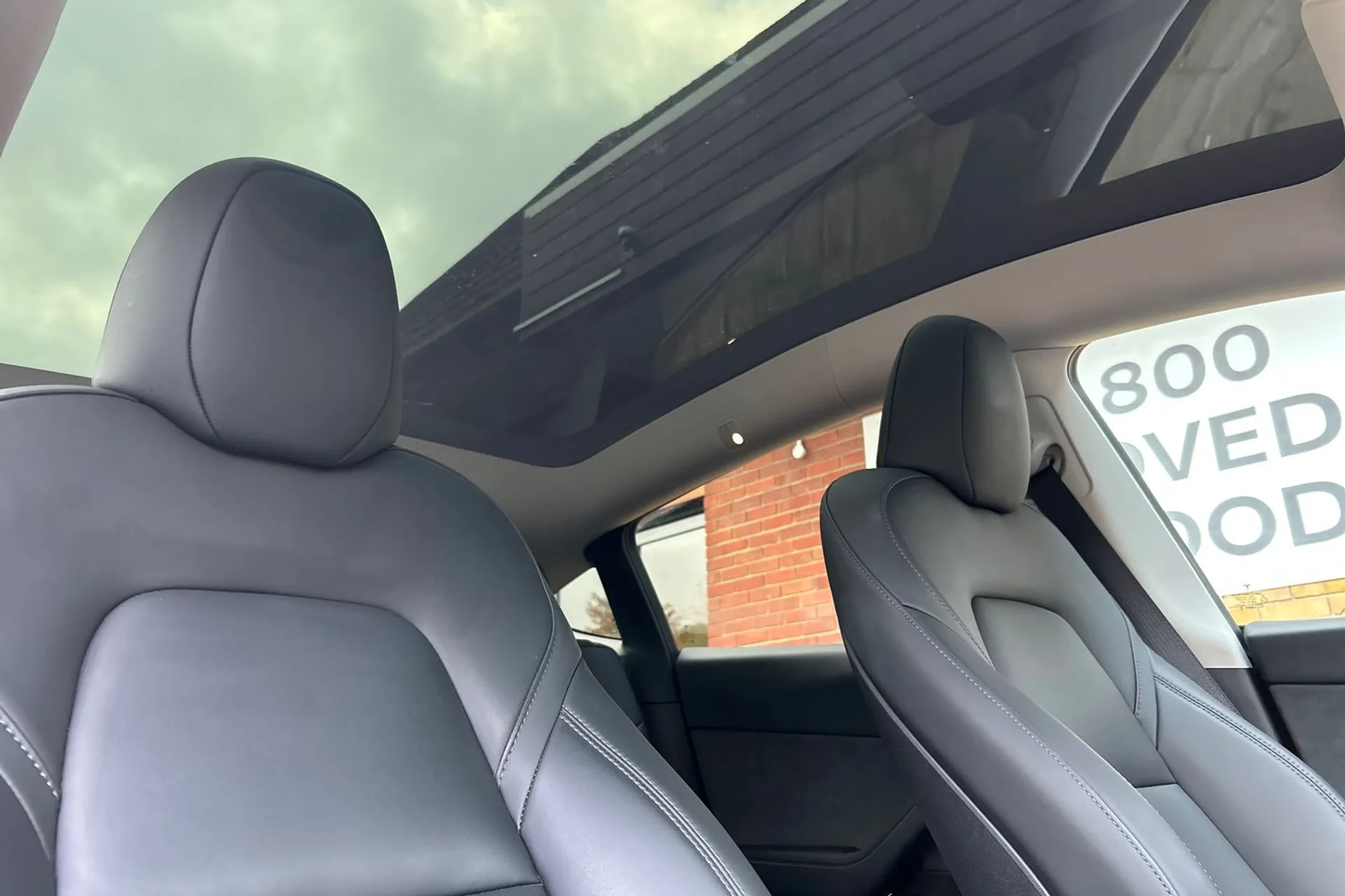 TESLA MODEL Y thumbnail image number 30