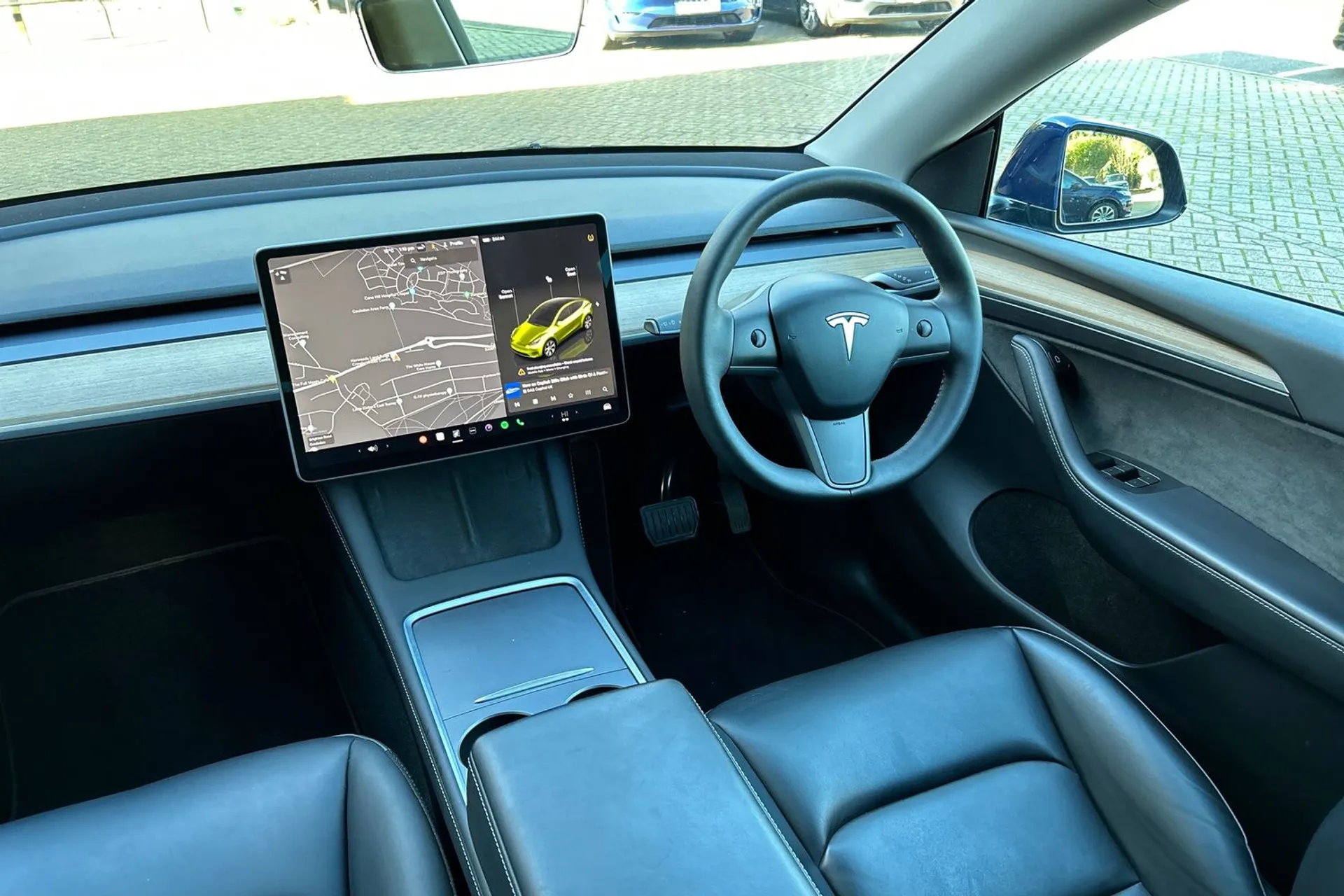 TESLA MODEL Y thumbnail image number 31