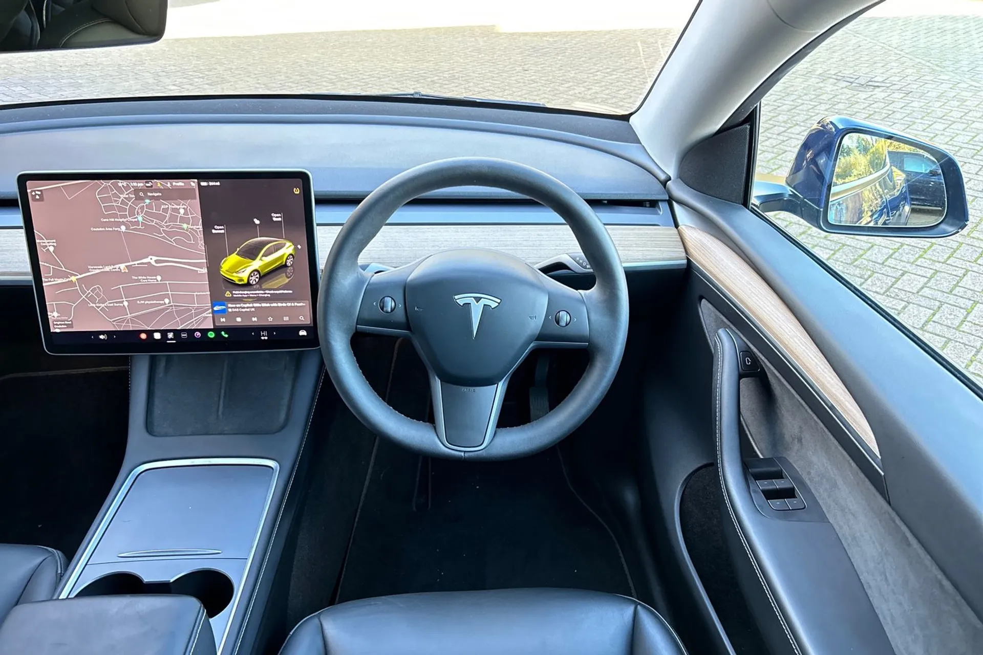 TESLA MODEL Y thumbnail image number 32