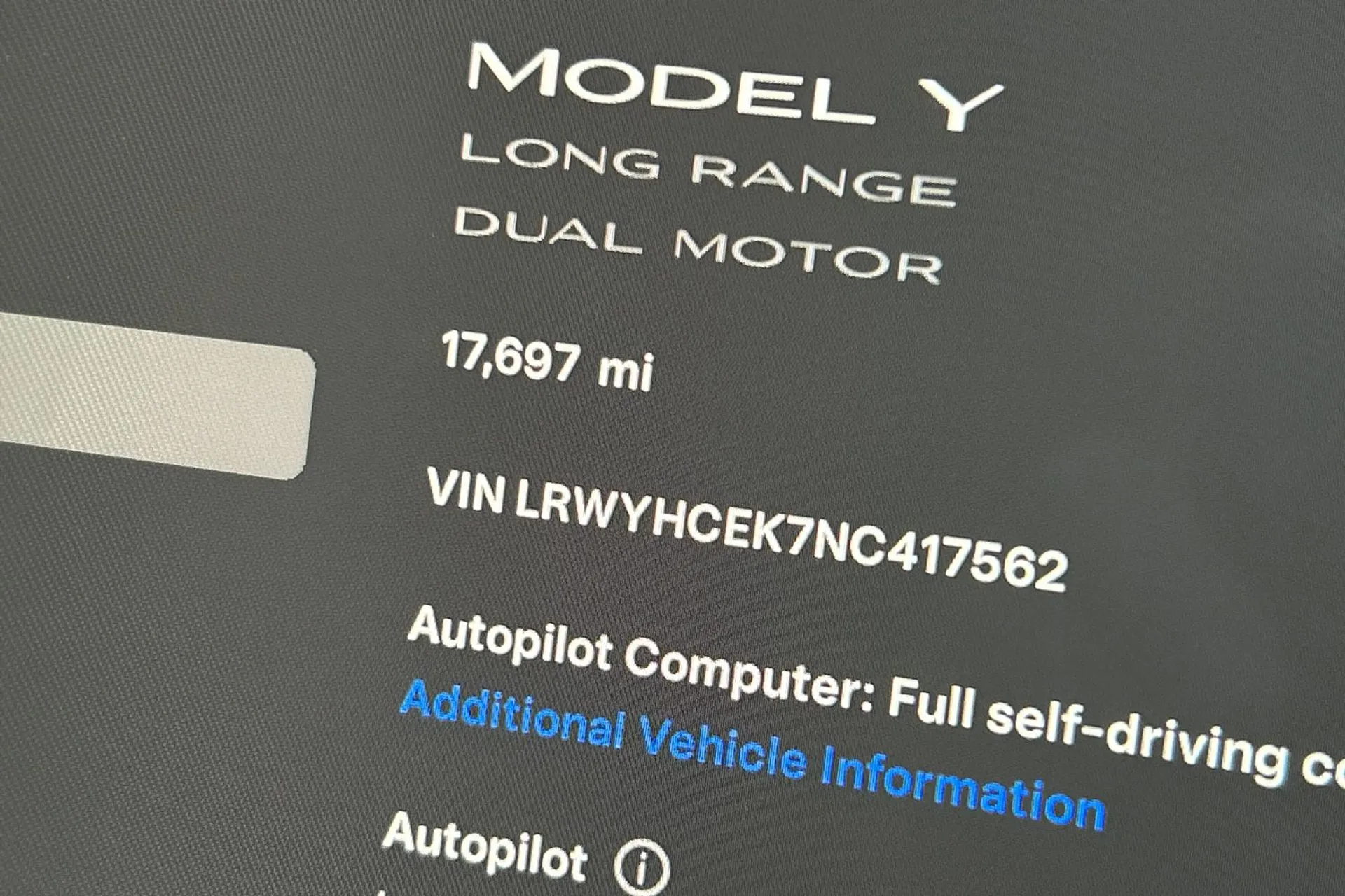 TESLA MODEL Y thumbnail image number 41