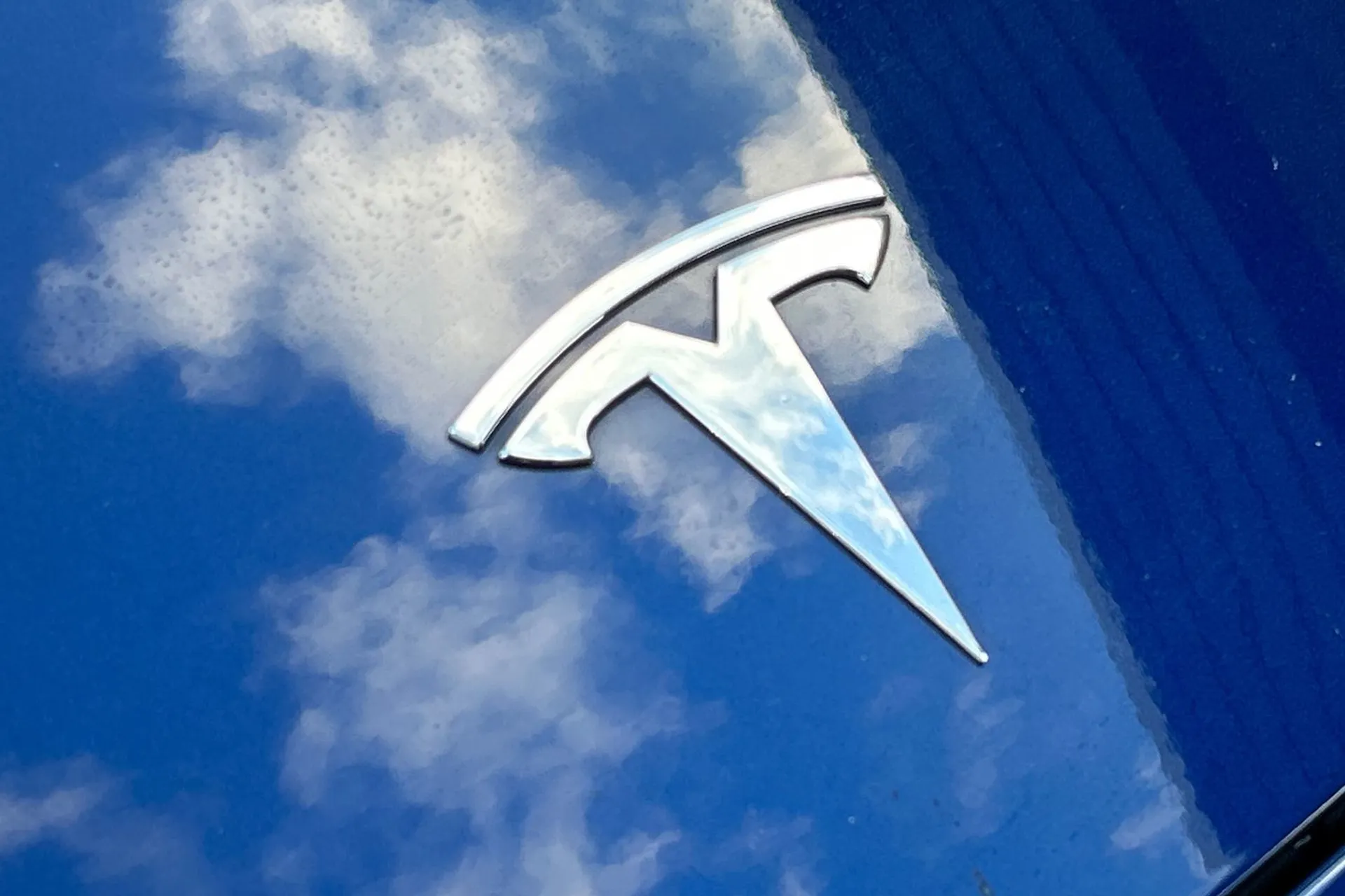 TESLA MODEL Y thumbnail image number 49