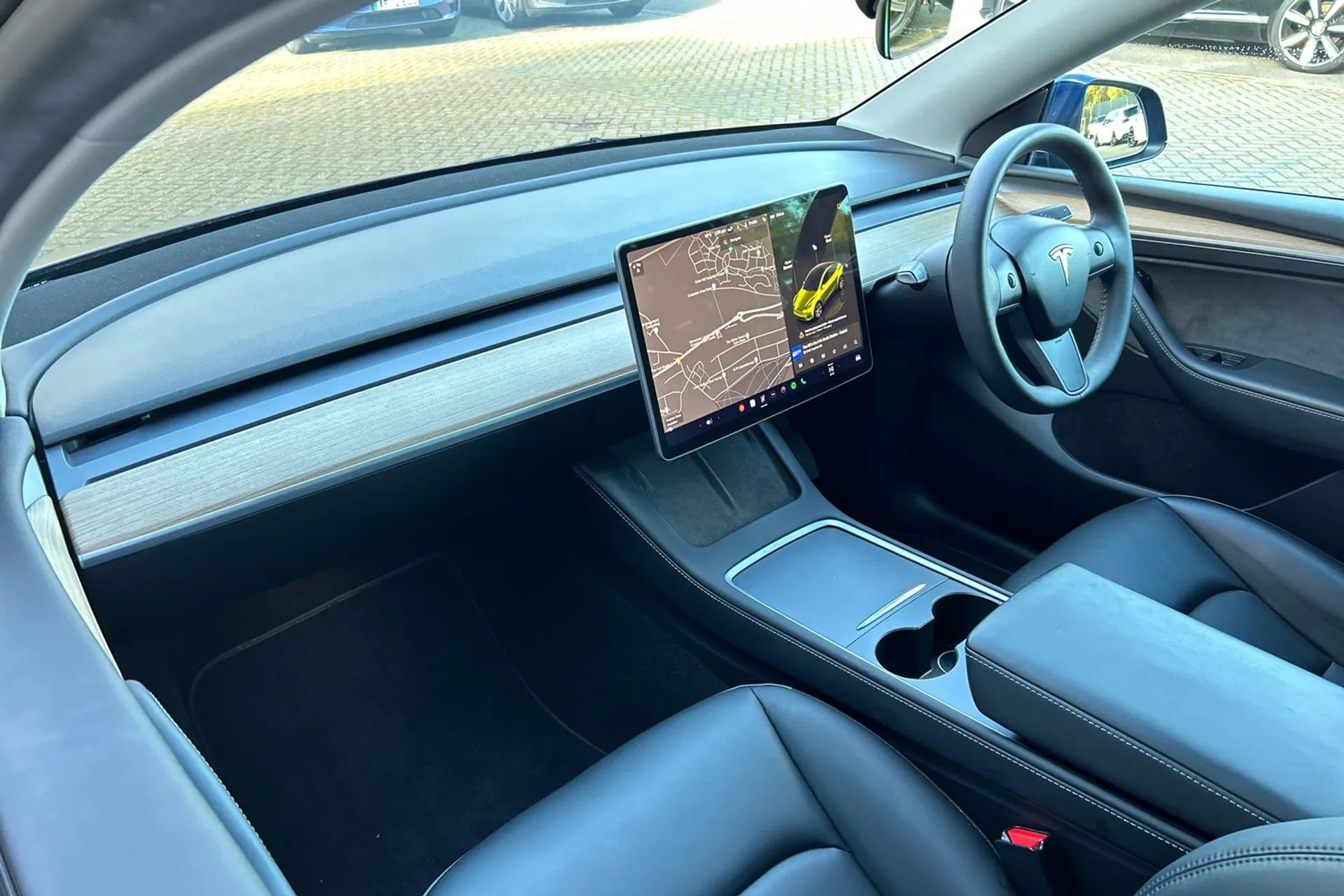 TESLA MODEL Y thumbnail image number 25