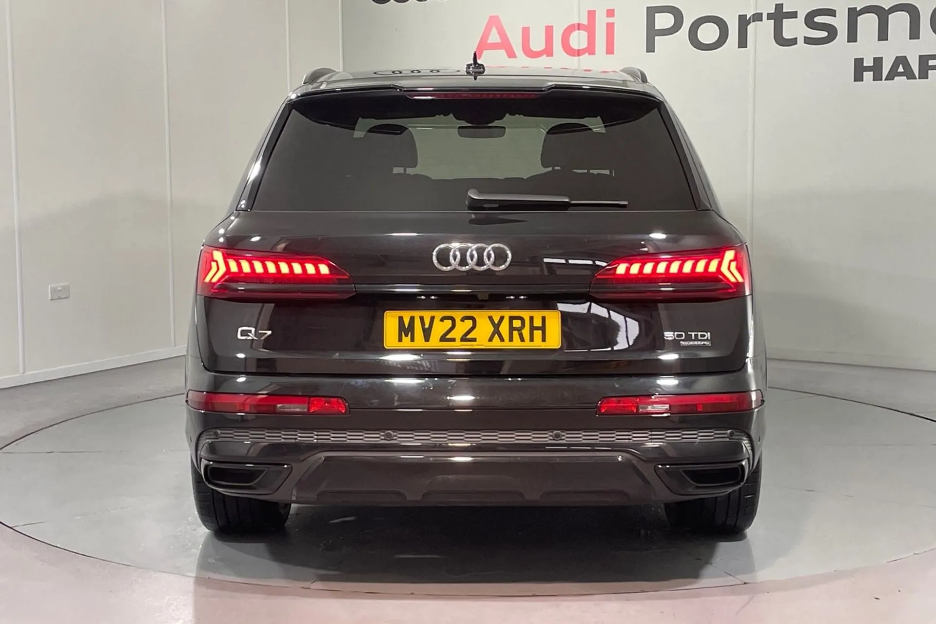 Audi Q7 thumbnail image number 9