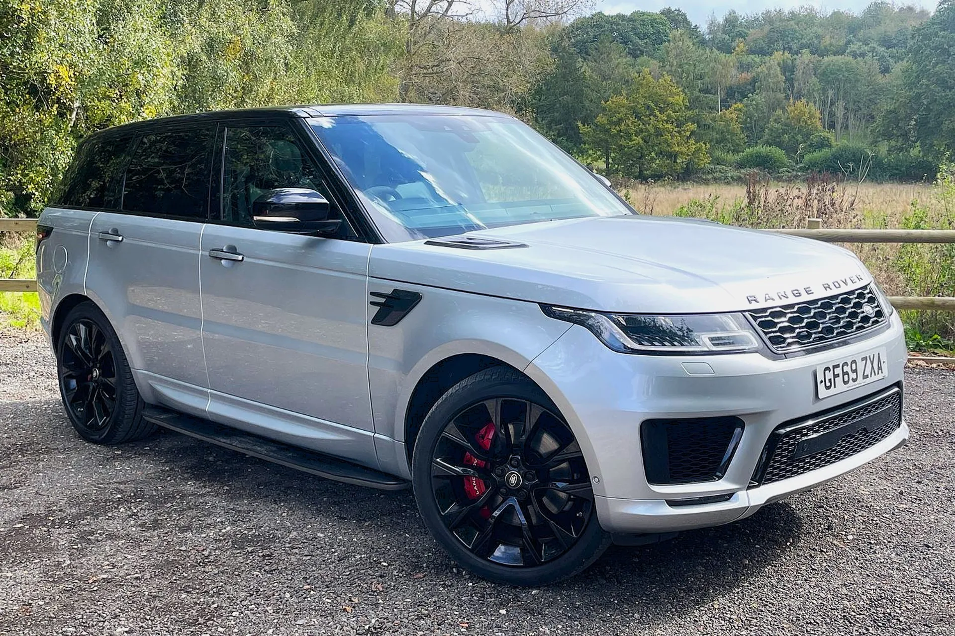 LAND ROVER RANGE ROVER SPORT focused image