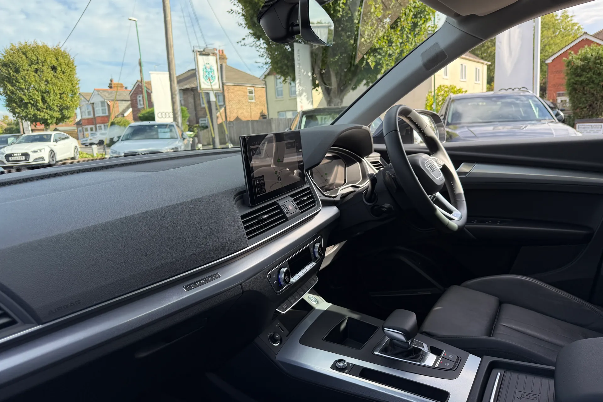 Audi Q5 thumbnail image number 32
