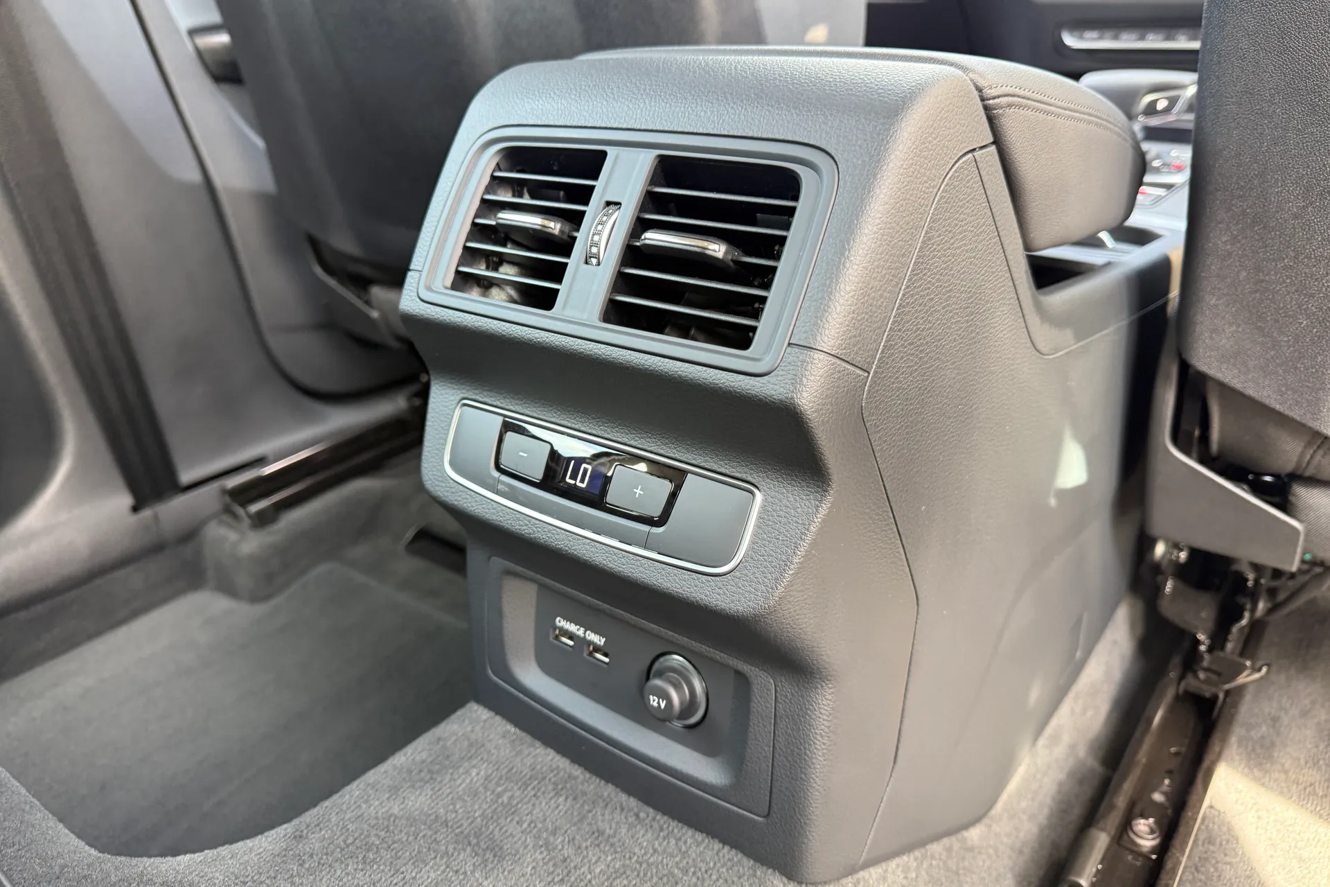 Audi Q5 thumbnail image number 50