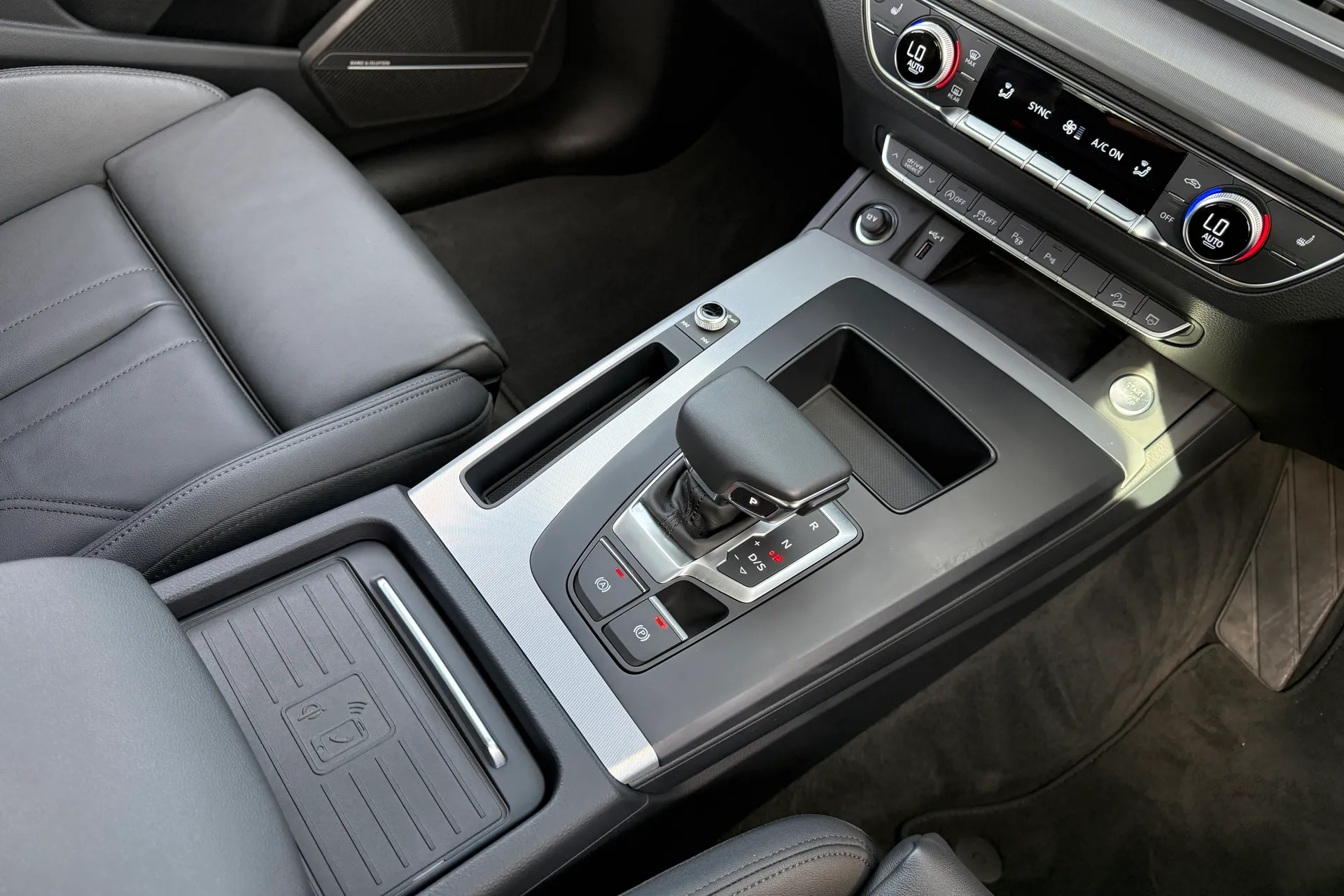 Audi Q5 thumbnail image number 42