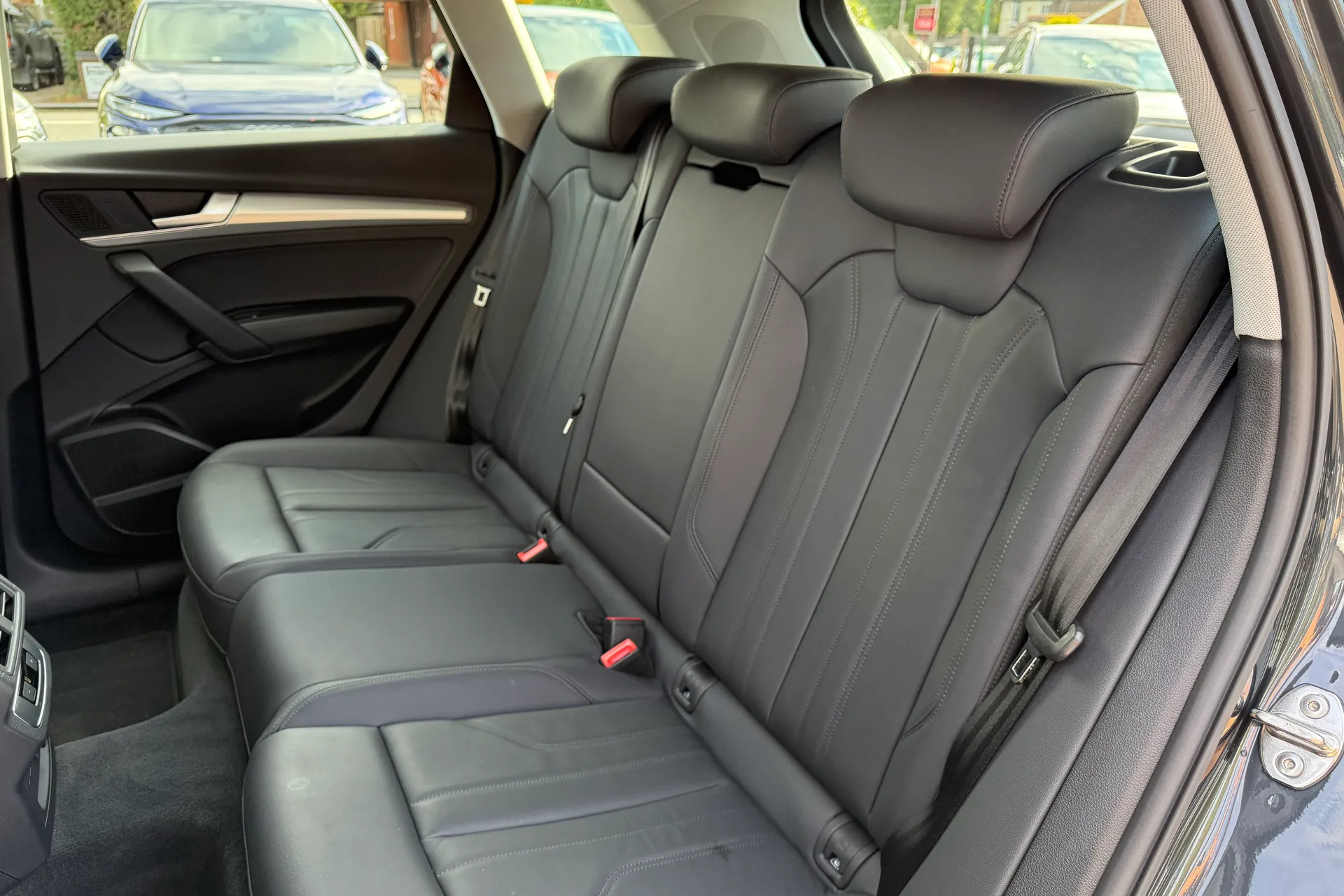 Audi Q5 thumbnail image number 45