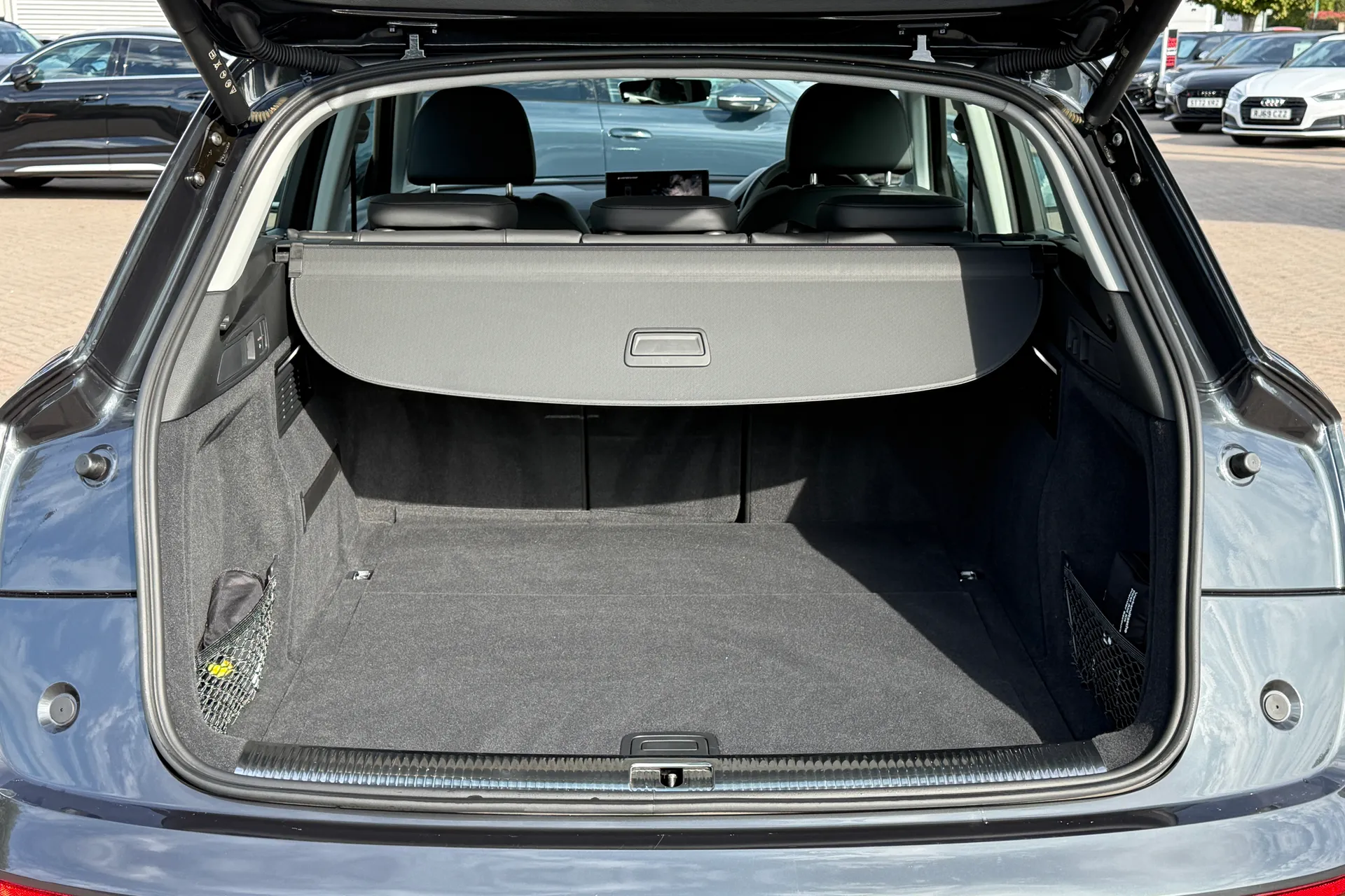 Audi Q5 thumbnail image number 38