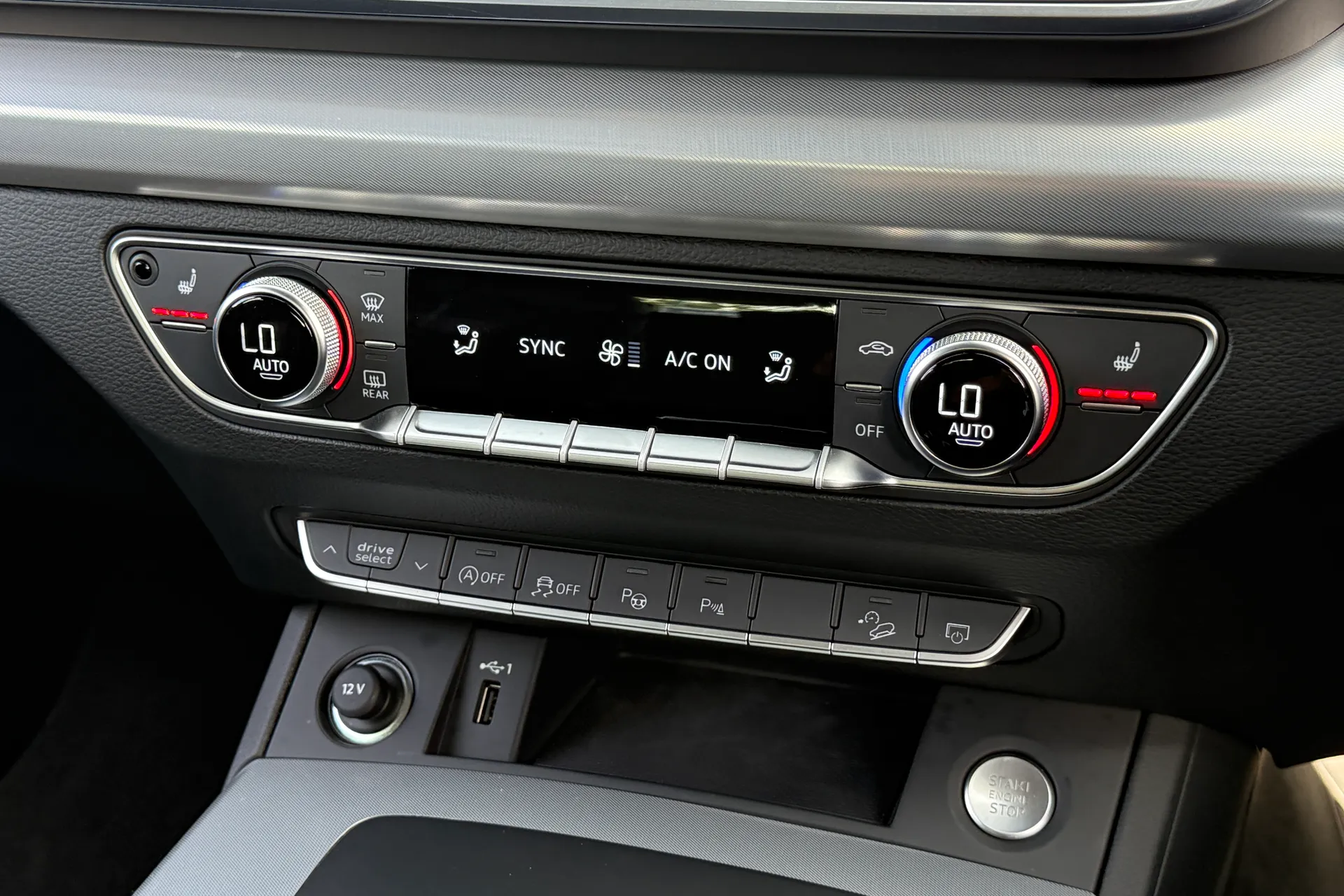 Audi Q5 thumbnail image number 17