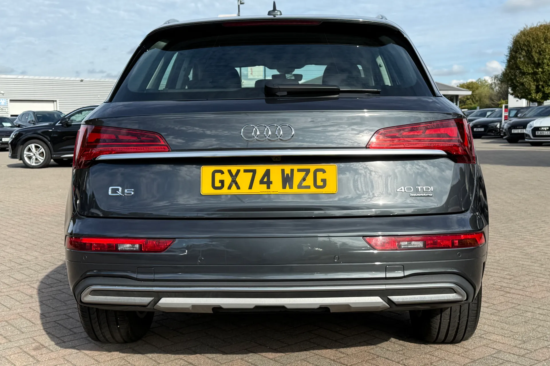 Audi Q5 thumbnail image number 36