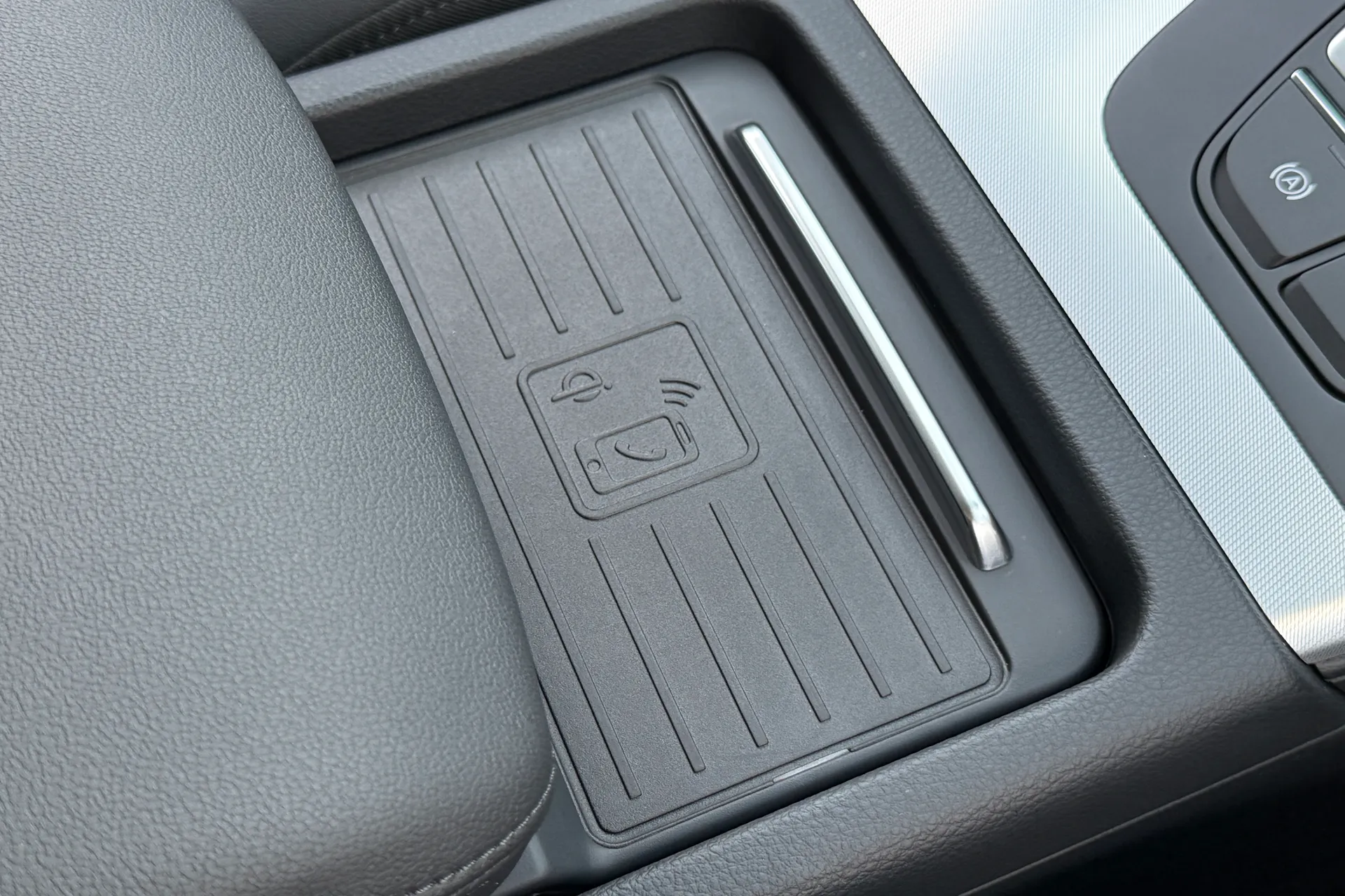 Audi Q5 thumbnail image number 18