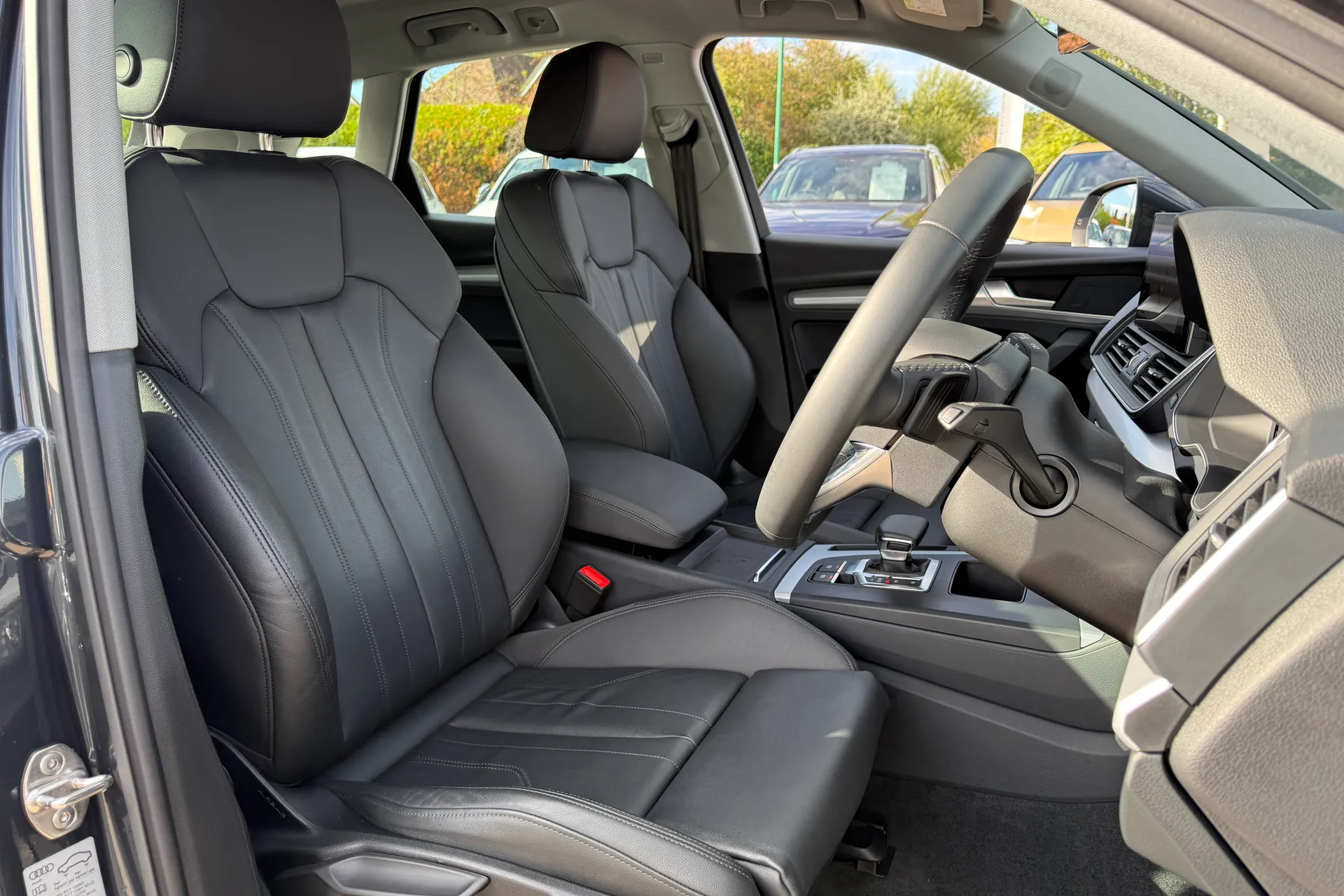 Audi Q5 thumbnail image number 30