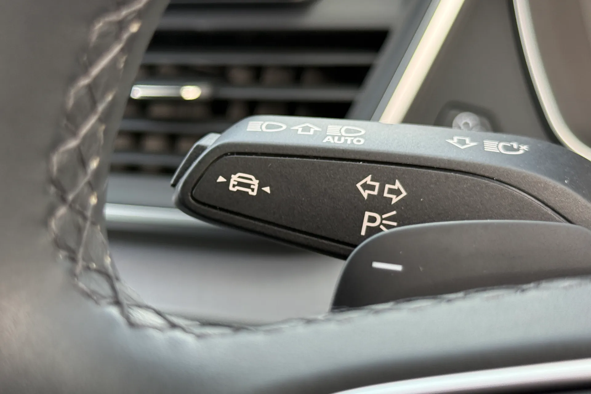 Audi Q5 thumbnail image number 21