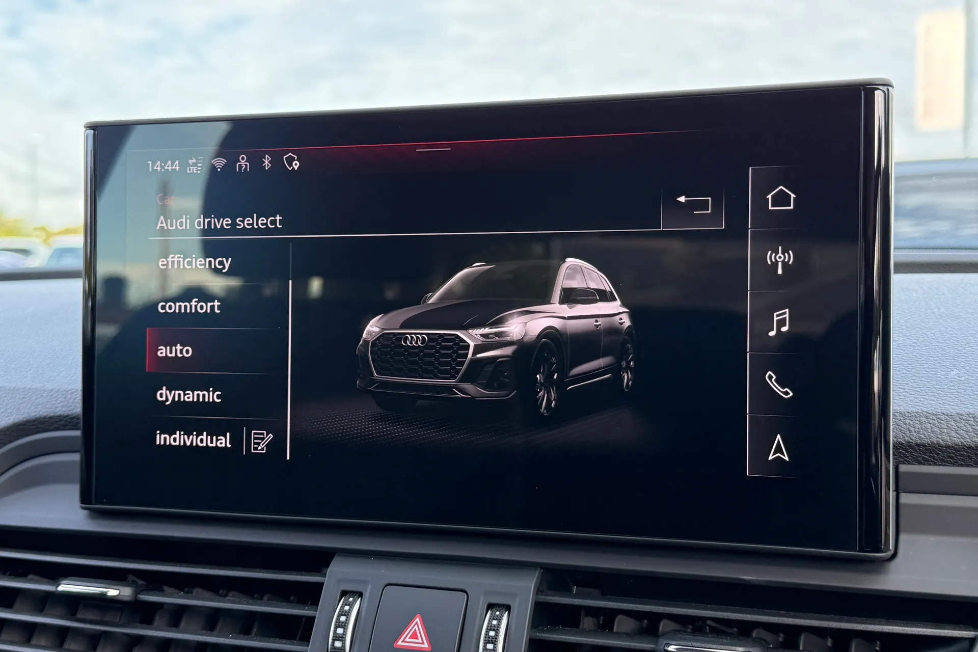 Audi Q5 thumbnail image number 12