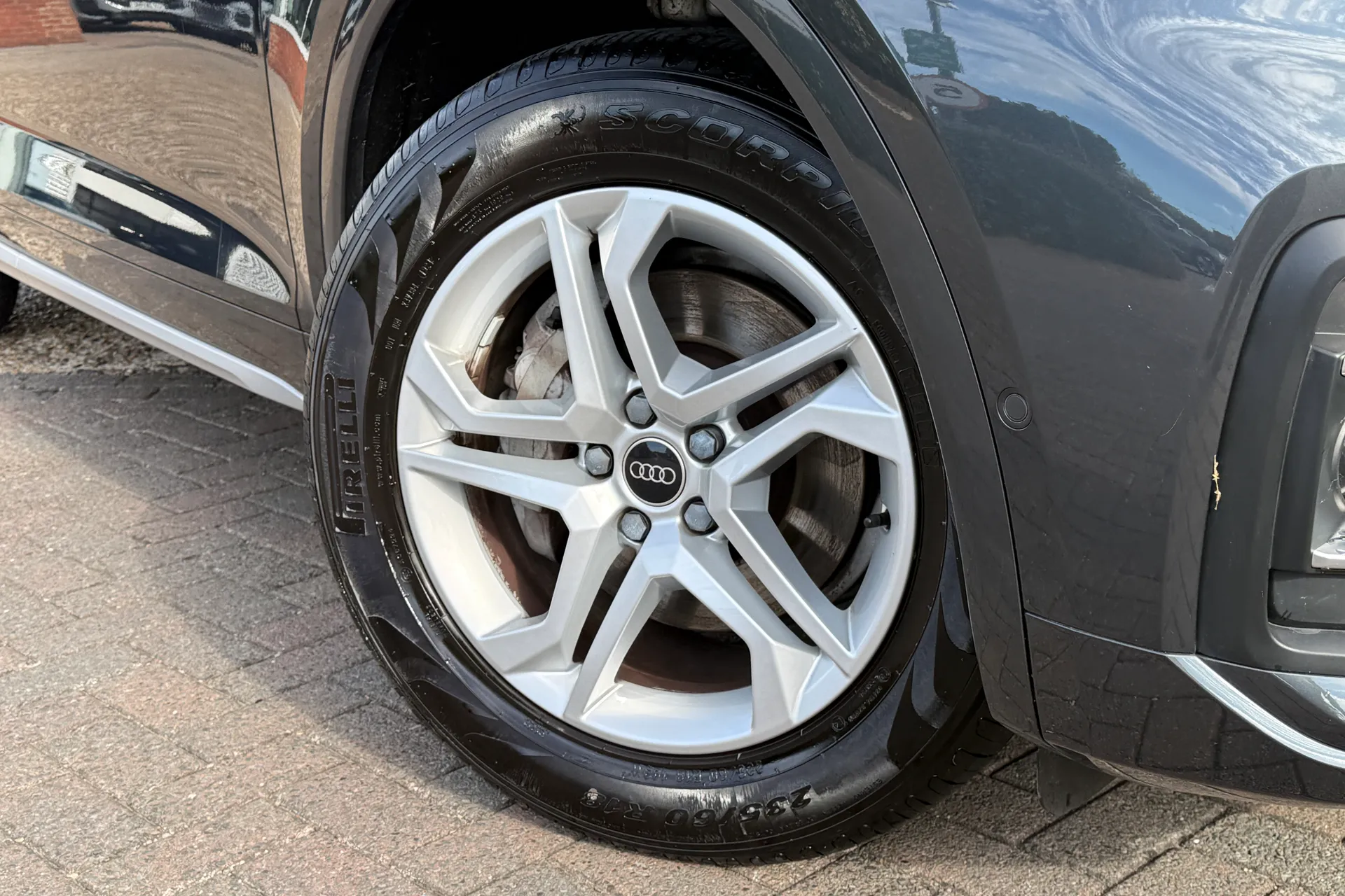 Audi Q5 thumbnail image number 7