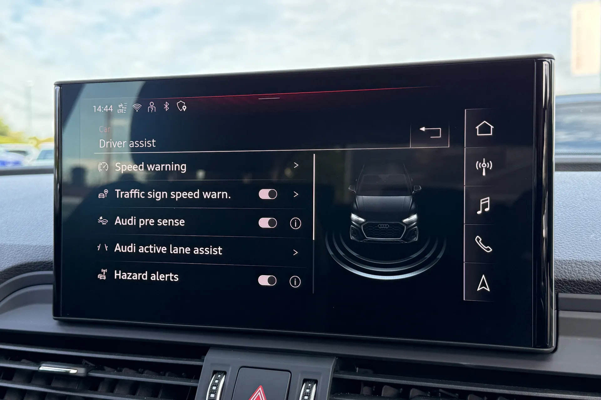 Audi Q5 thumbnail image number 13