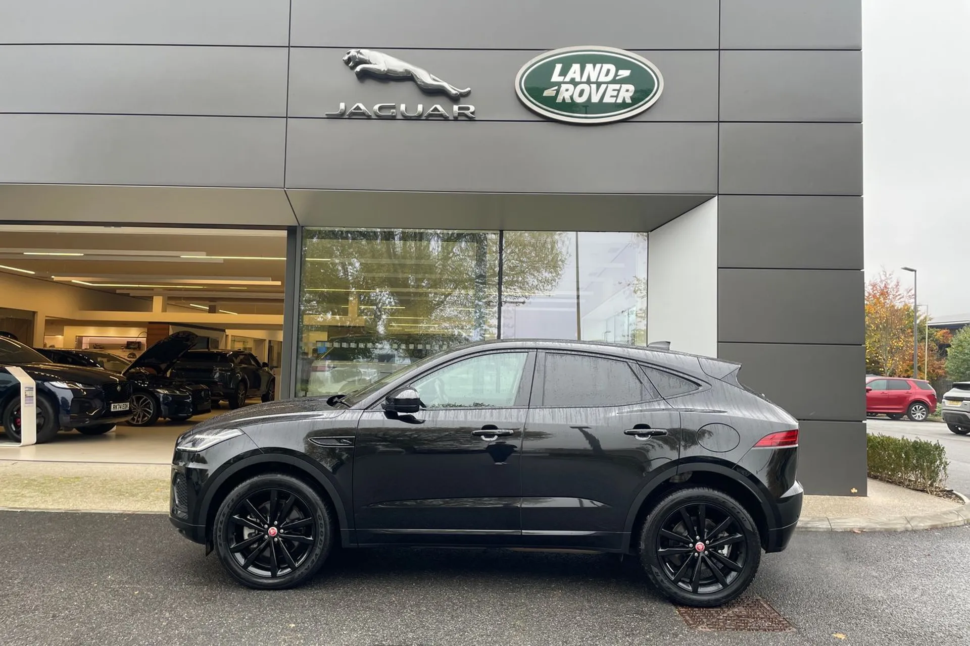 Jaguar E-PACE thumbnail image number 28