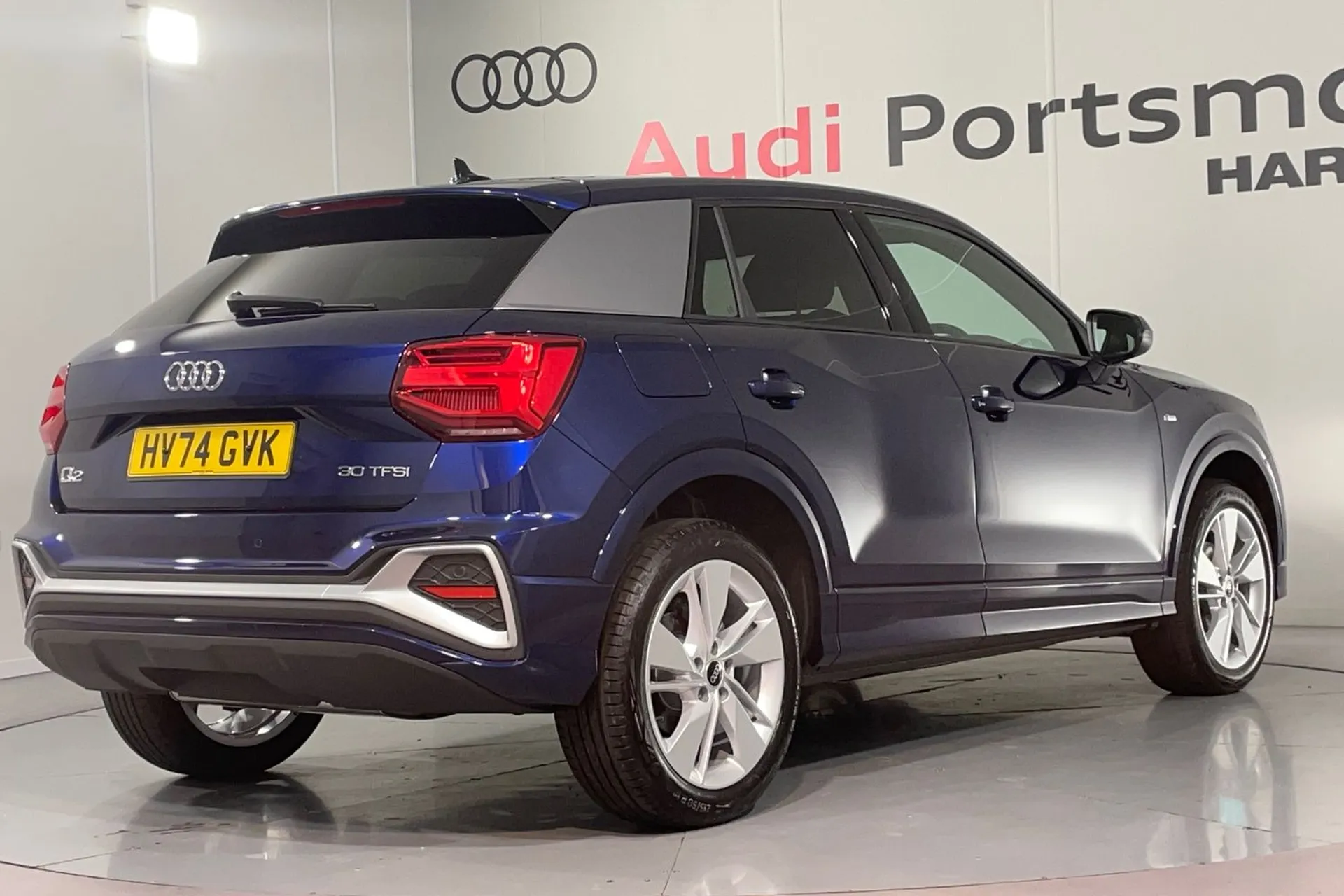 Audi Q2 thumbnail image number 12