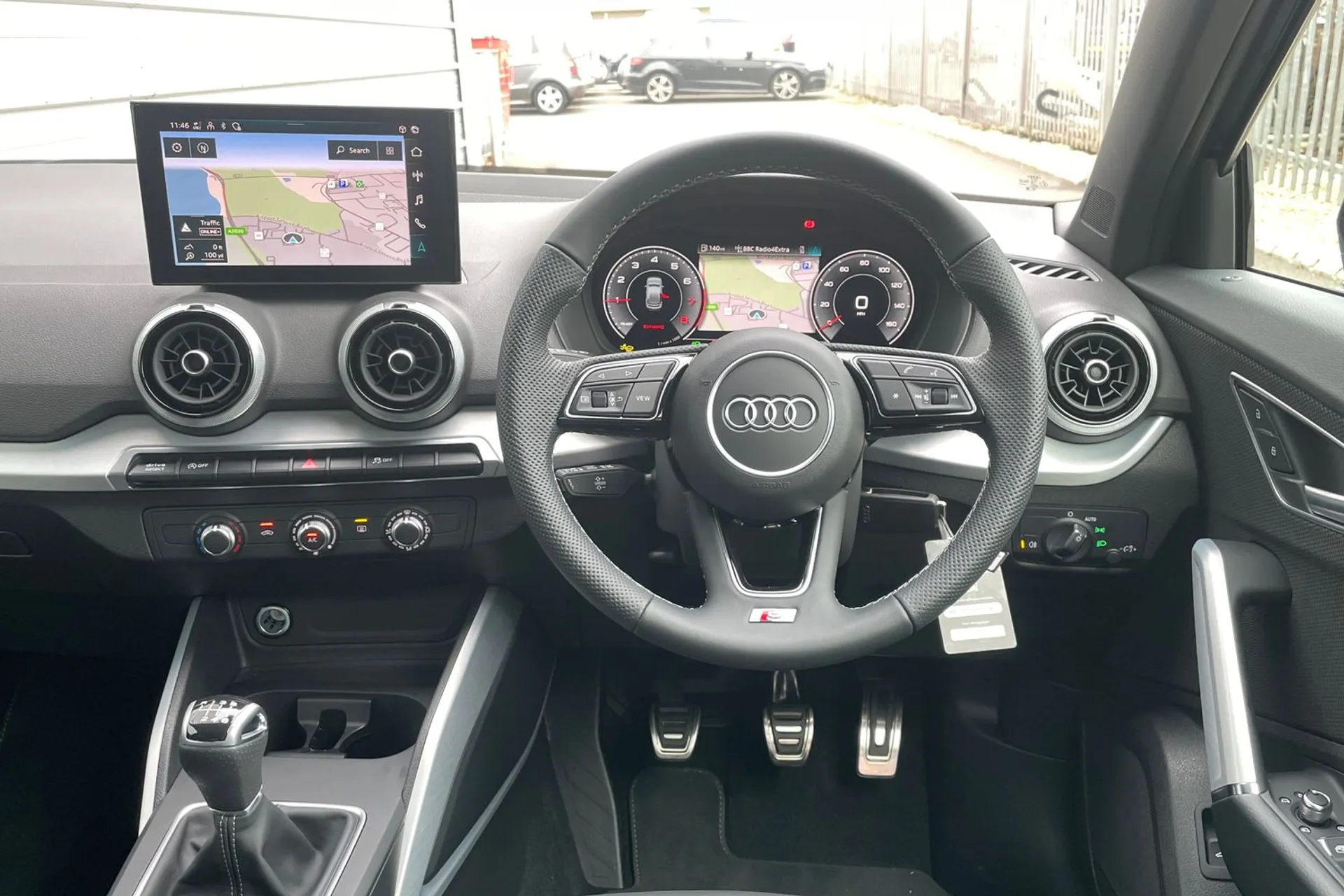 Audi Q2 thumbnail image number 33