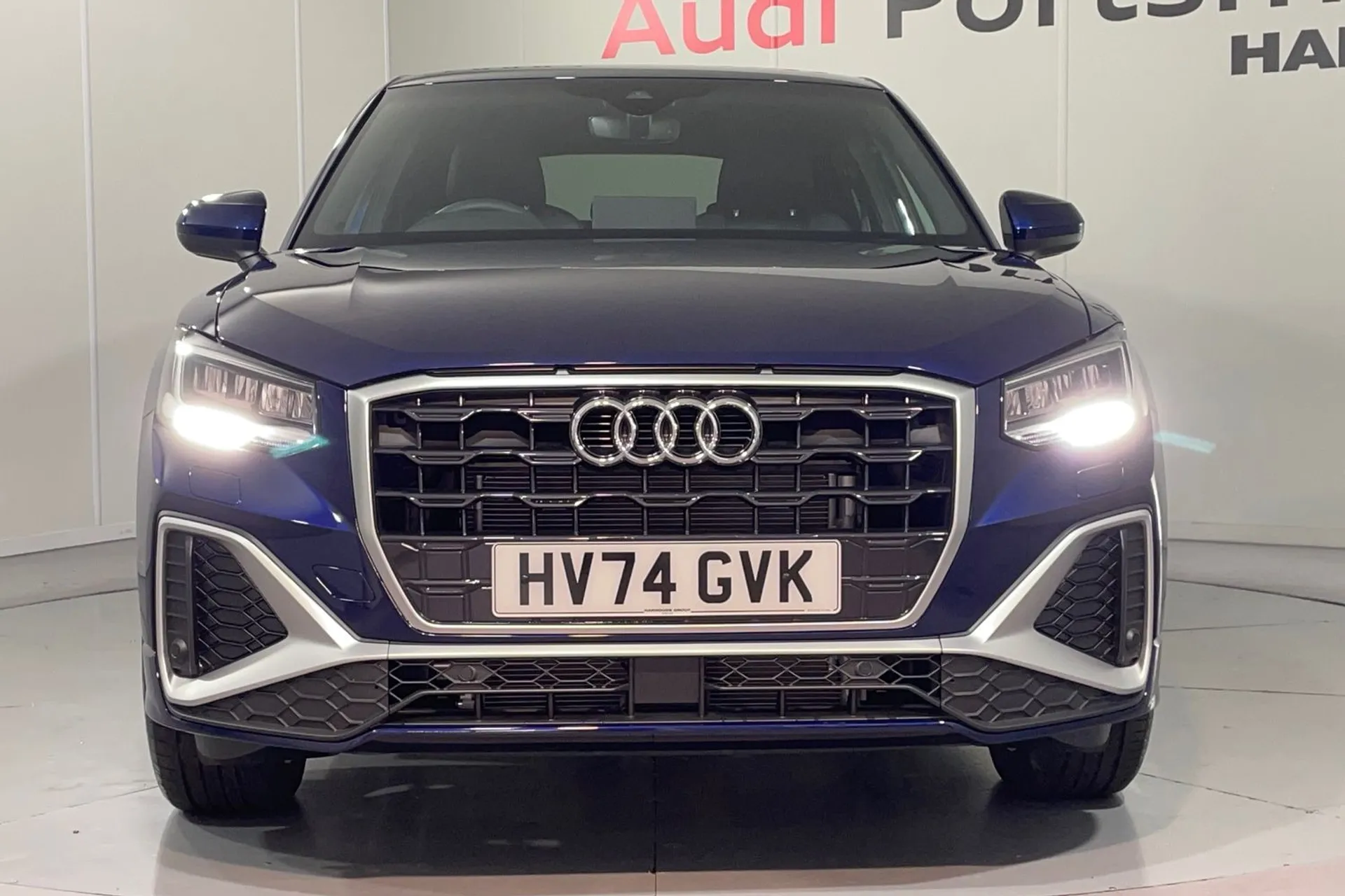 Audi Q2 thumbnail image number 6