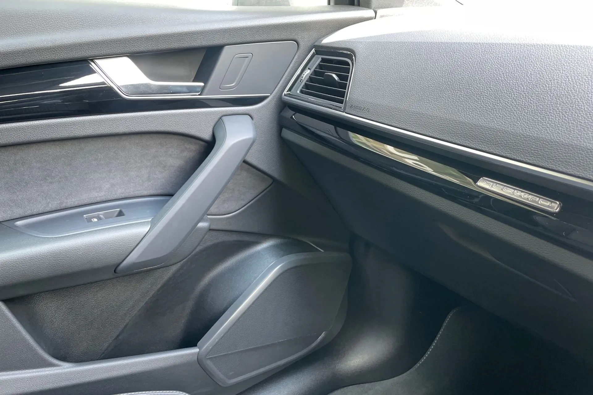 Audi Q5 thumbnail image number 39
