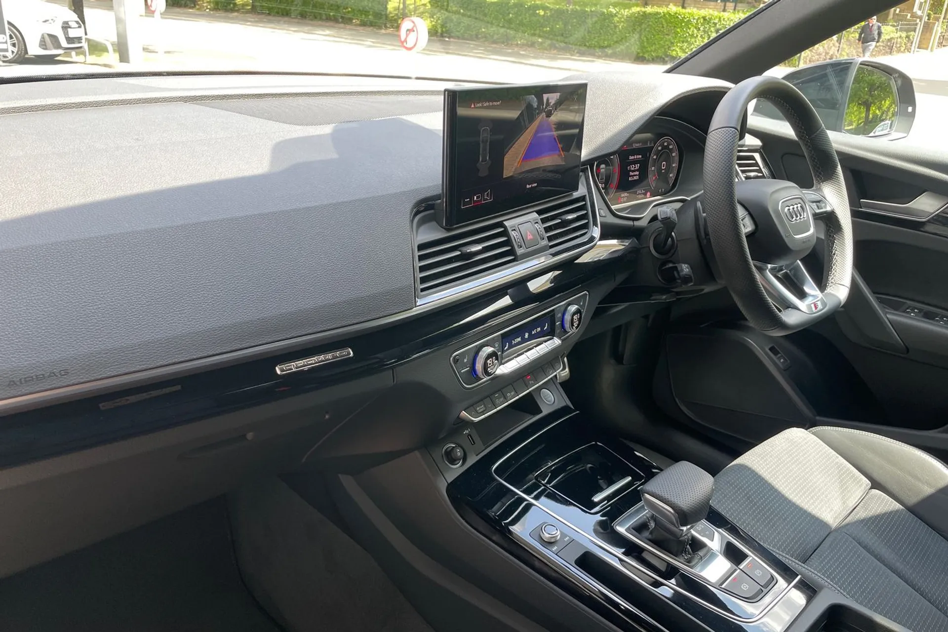 Audi Q5 thumbnail image number 26