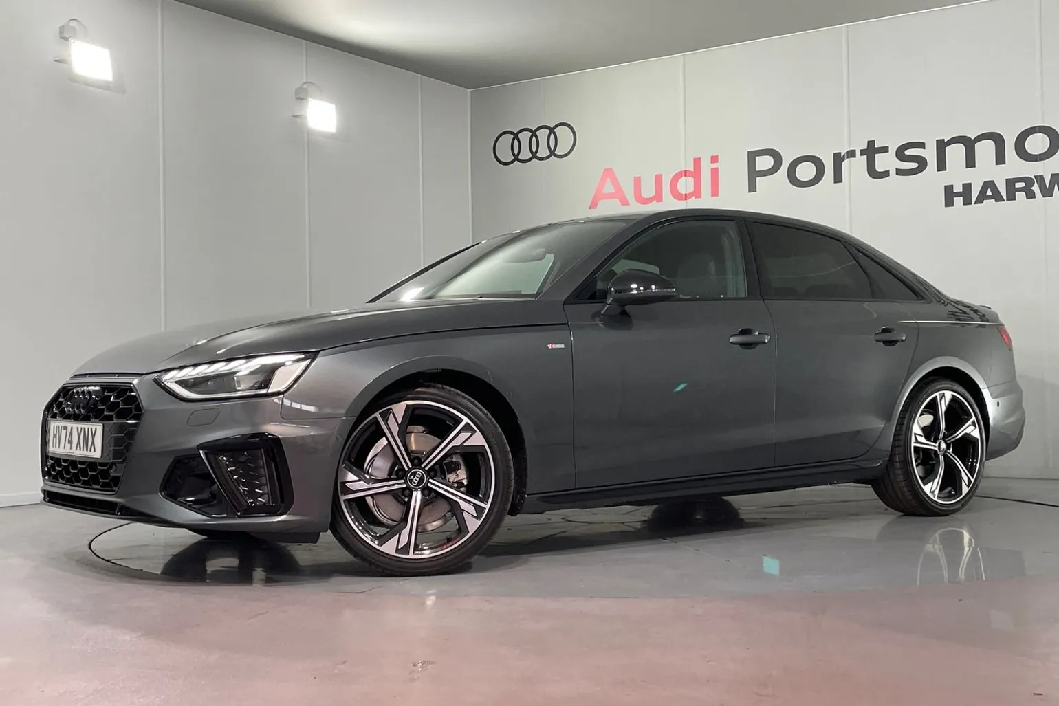 Usednull Audi A4 Black Edition HV74XNX Harwoods Audi, Portsmouth