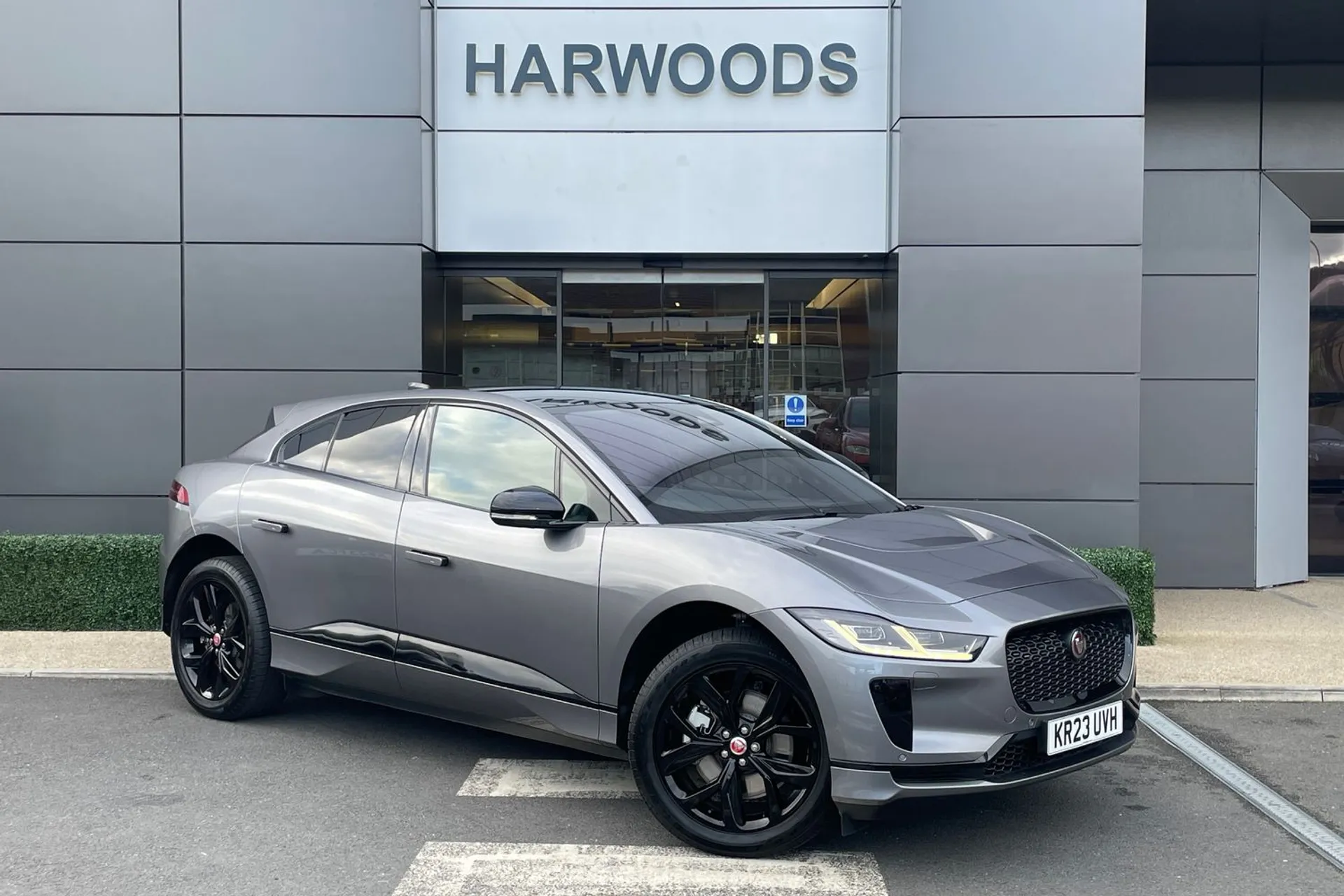 Jaguar I-PACE focused image