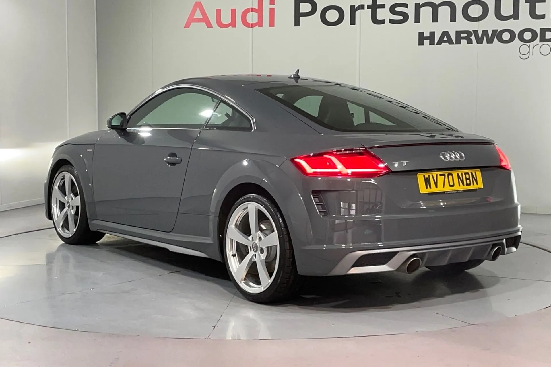 Audi TT thumbnail image number 8