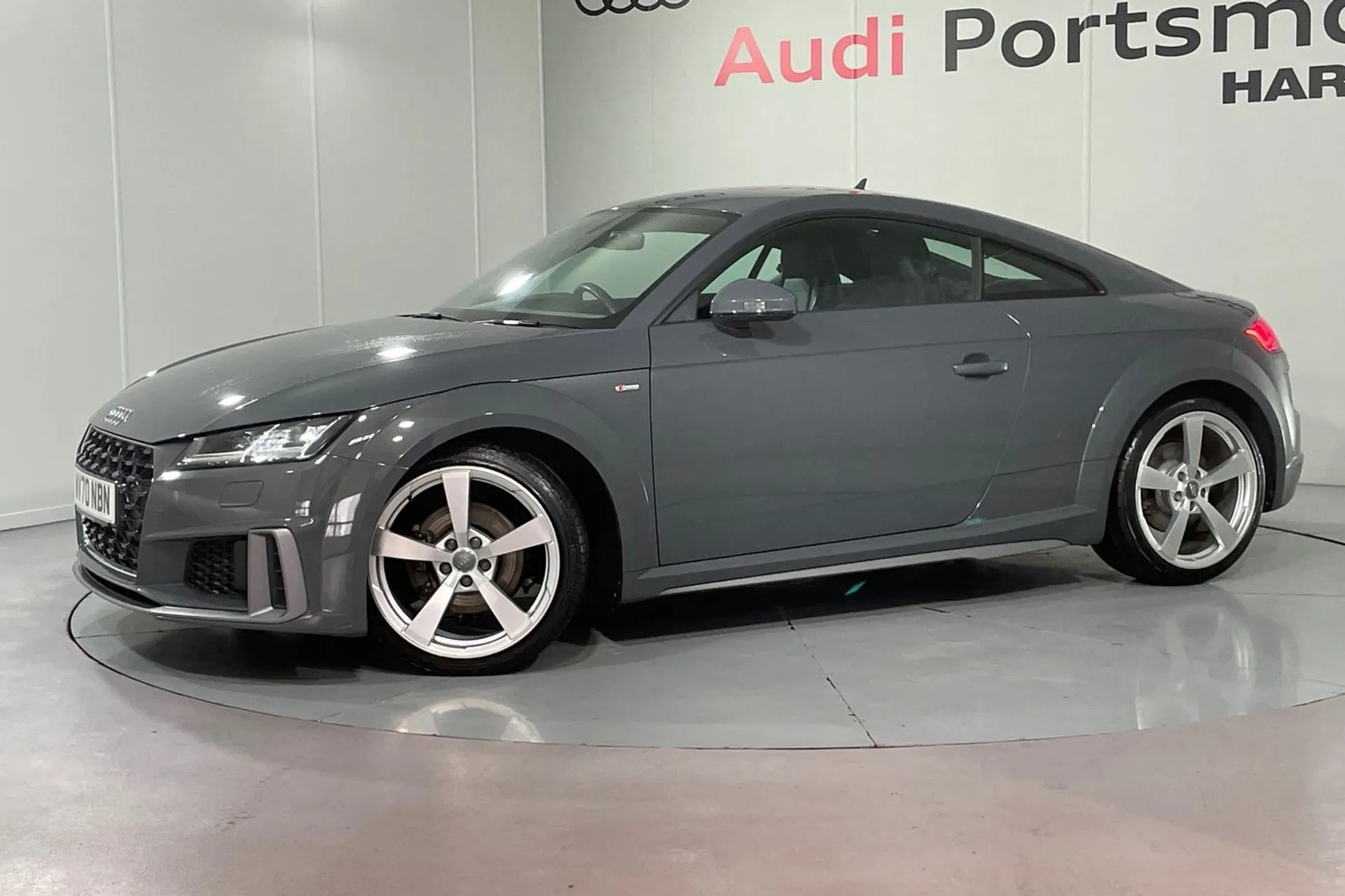 Audi TT thumbnail image number 5