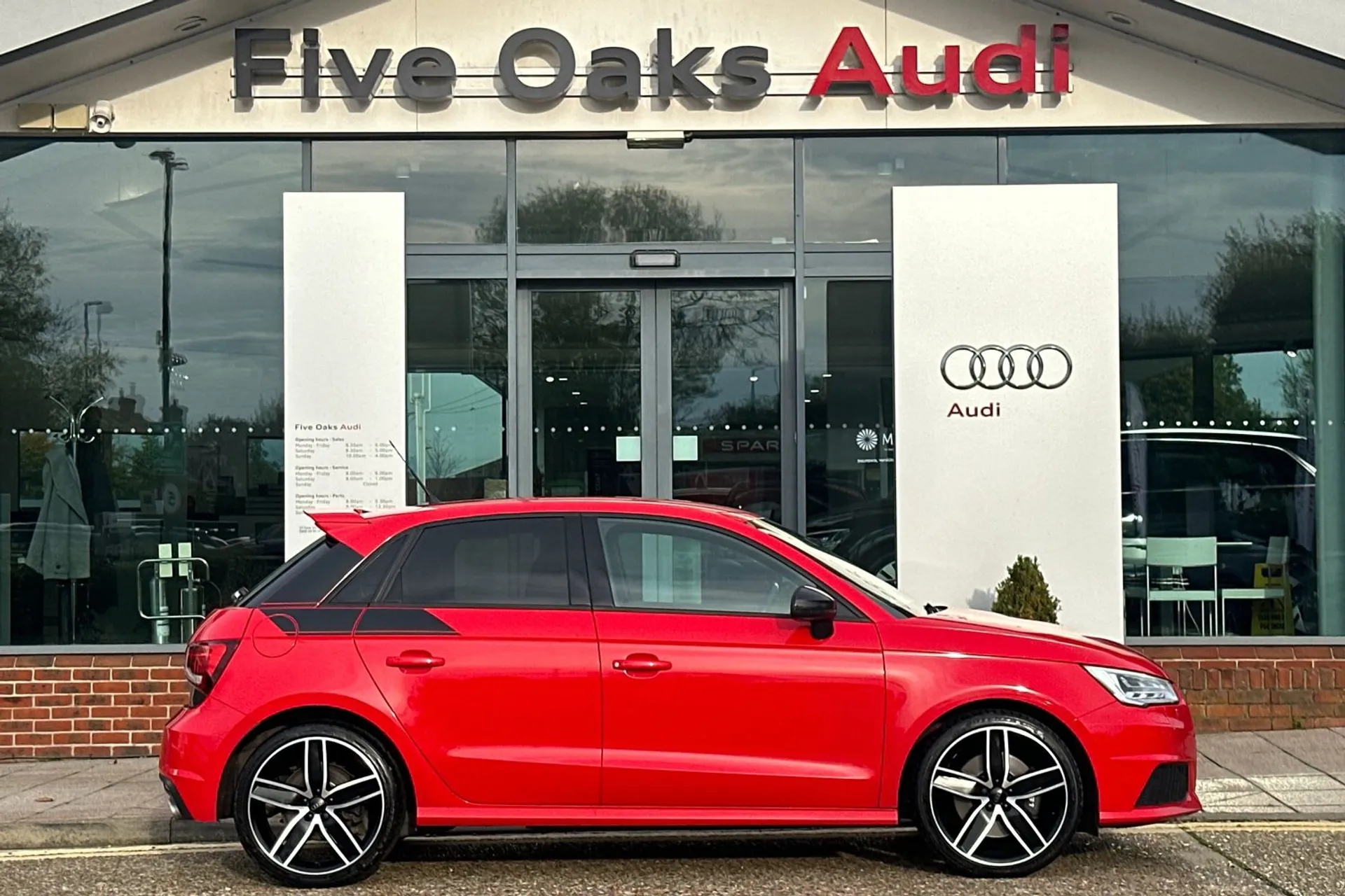 Audi A1 thumbnail image number 2