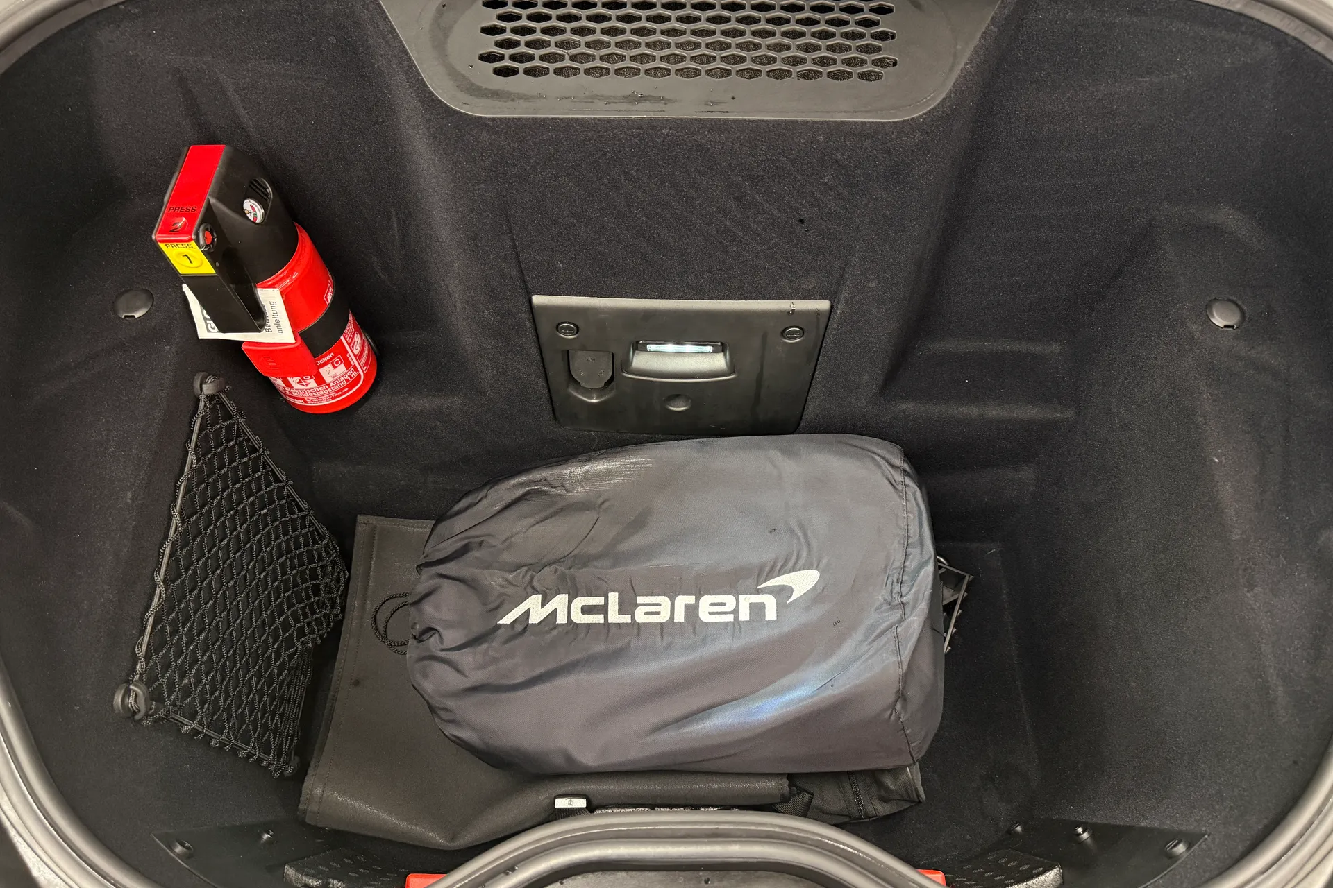 McLaren GT thumbnail image number 31