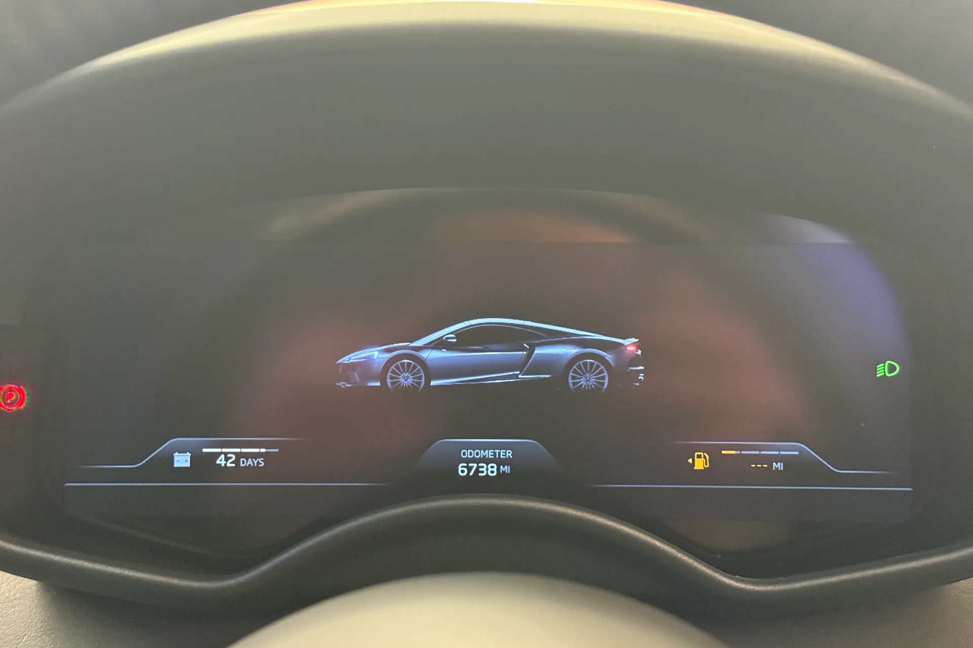 McLaren GT thumbnail image number 21