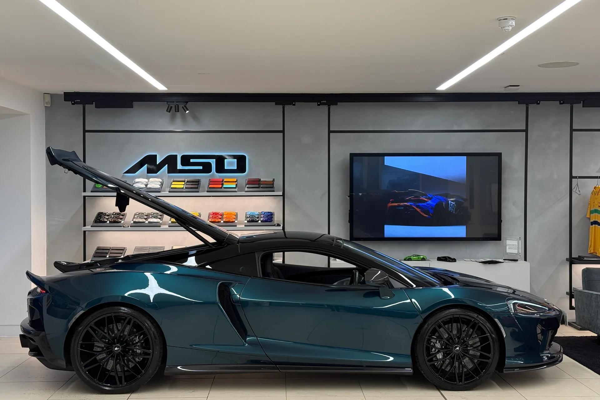 McLaren GT thumbnail image number 35