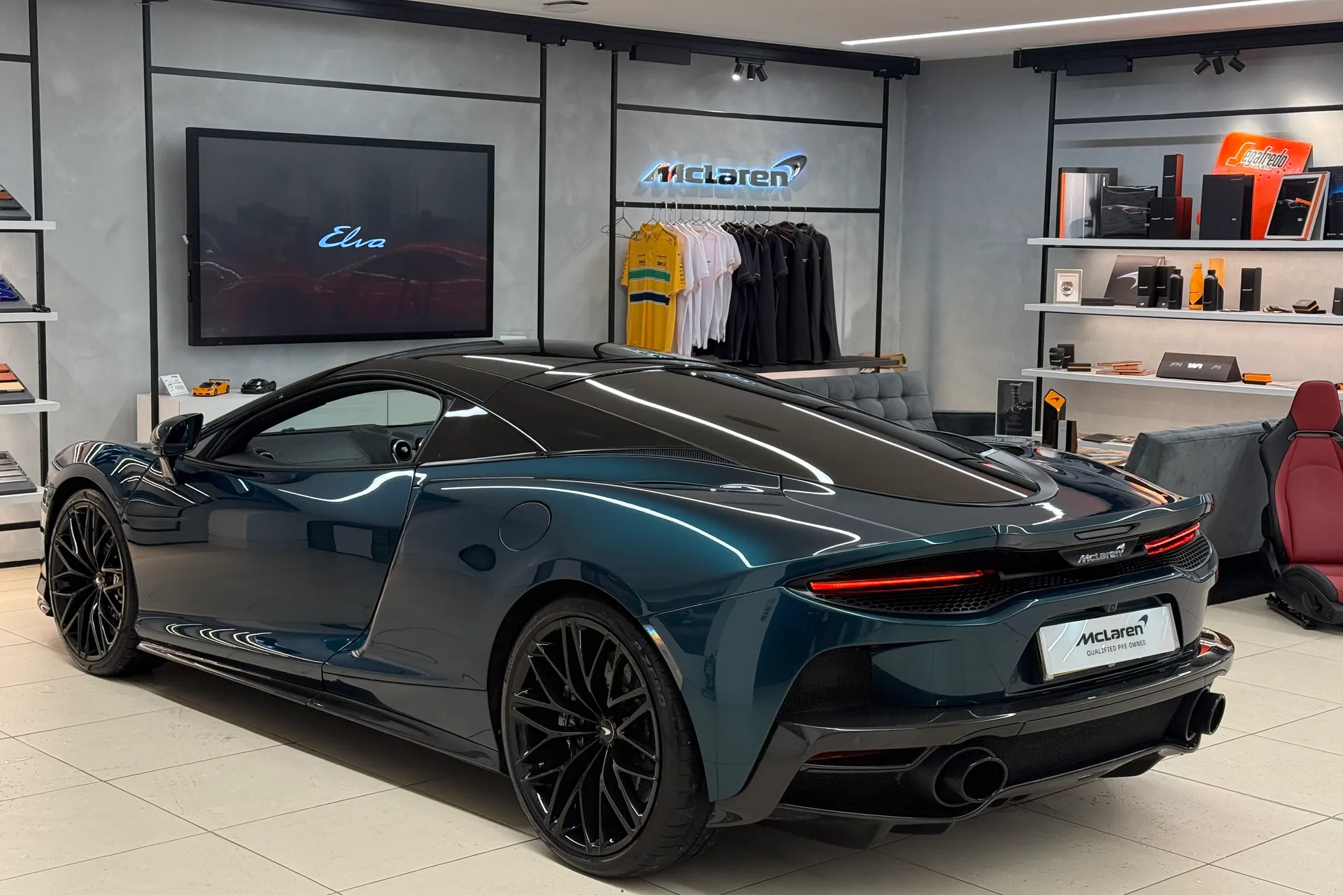 McLaren GT thumbnail image number 11