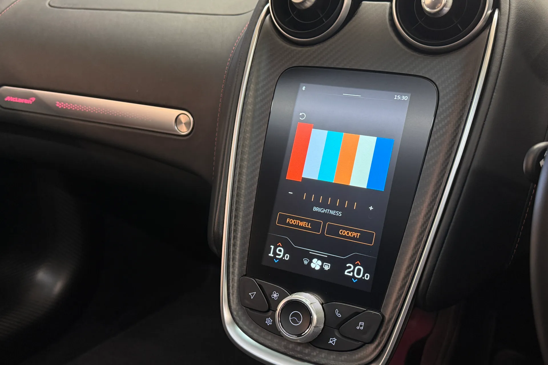 McLaren GT thumbnail image number 39