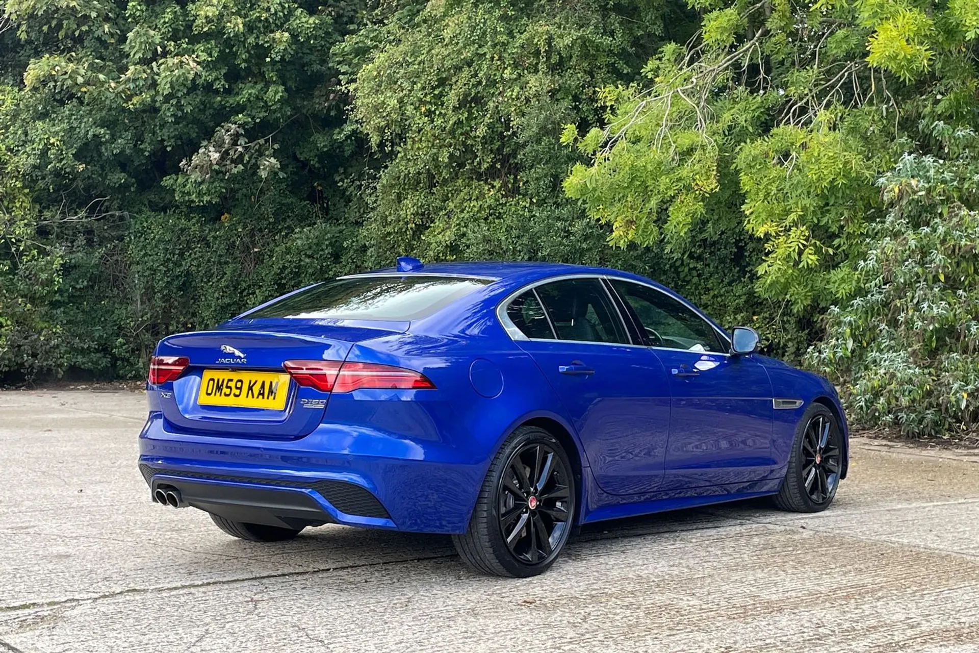 Jaguar XE thumbnail image number 7