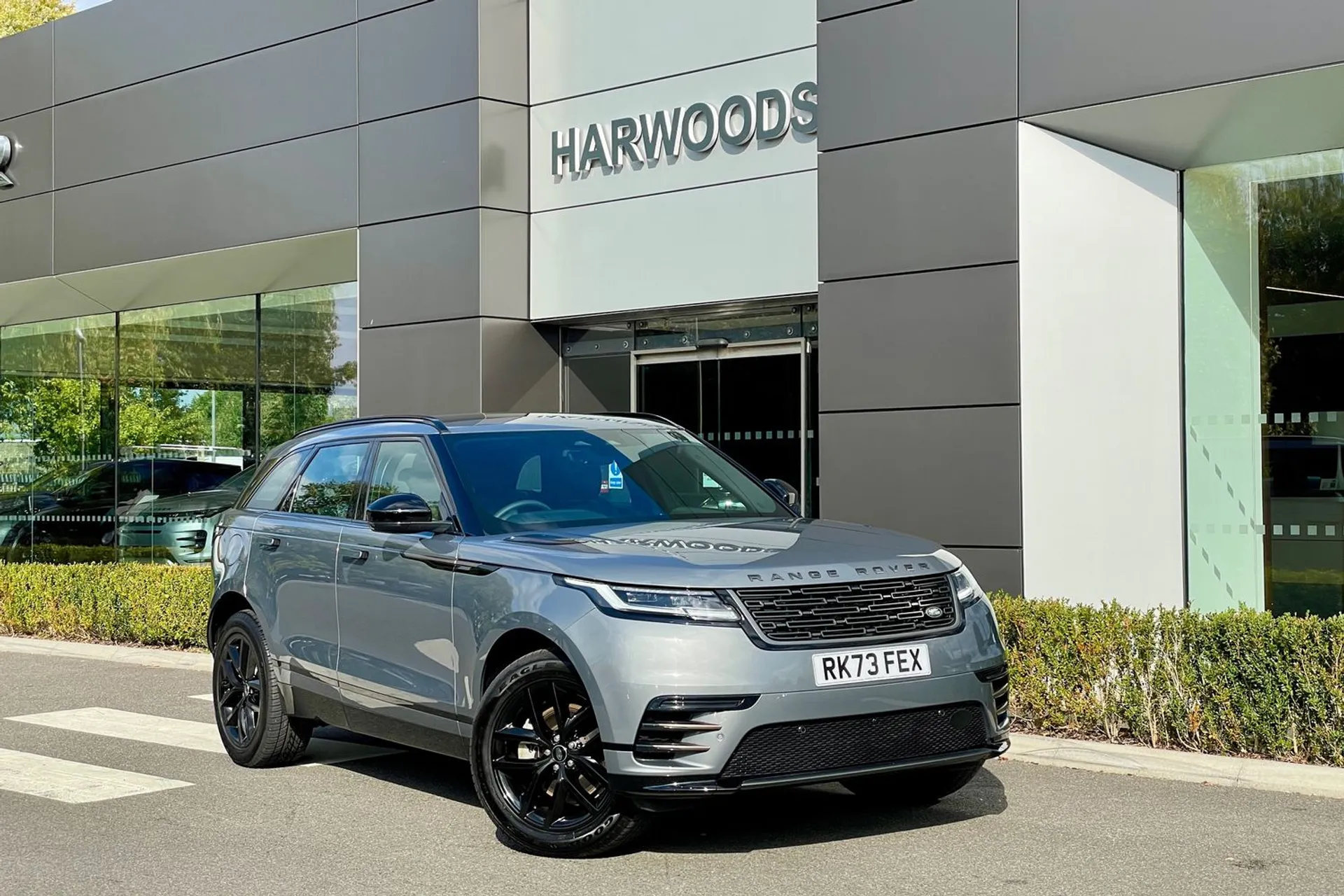 LAND ROVER RANGE ROVER VELAR focused image