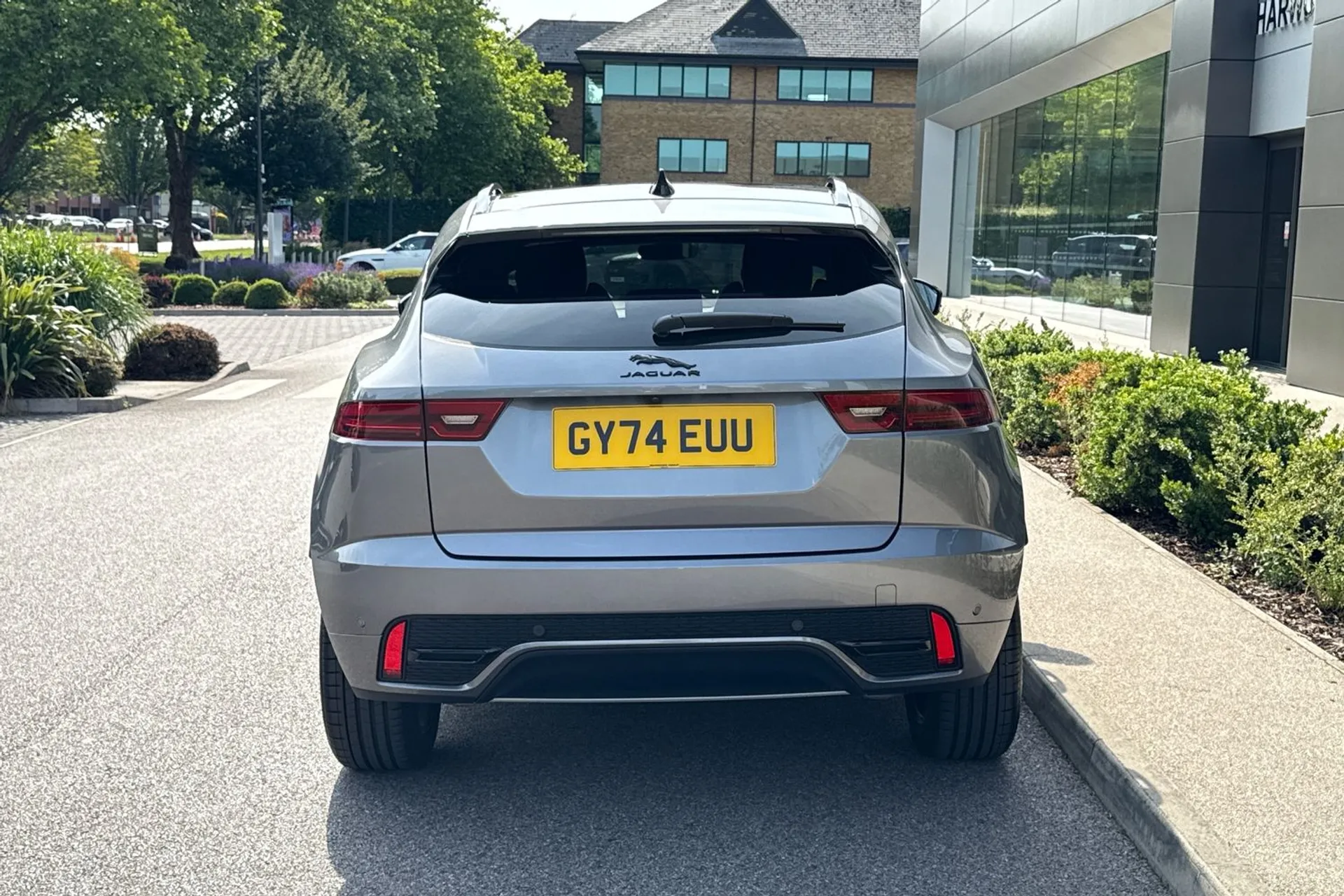 Jaguar E-PACE thumbnail image number 11