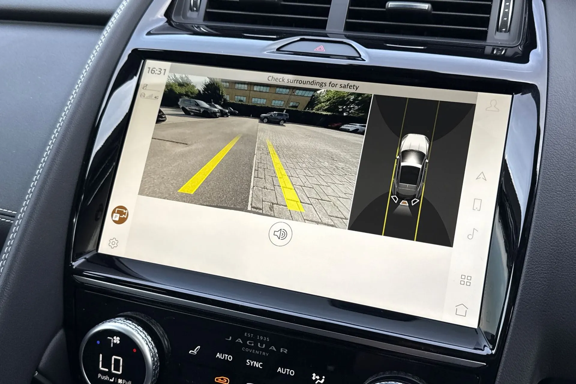 Jaguar E-PACE thumbnail image number 7
