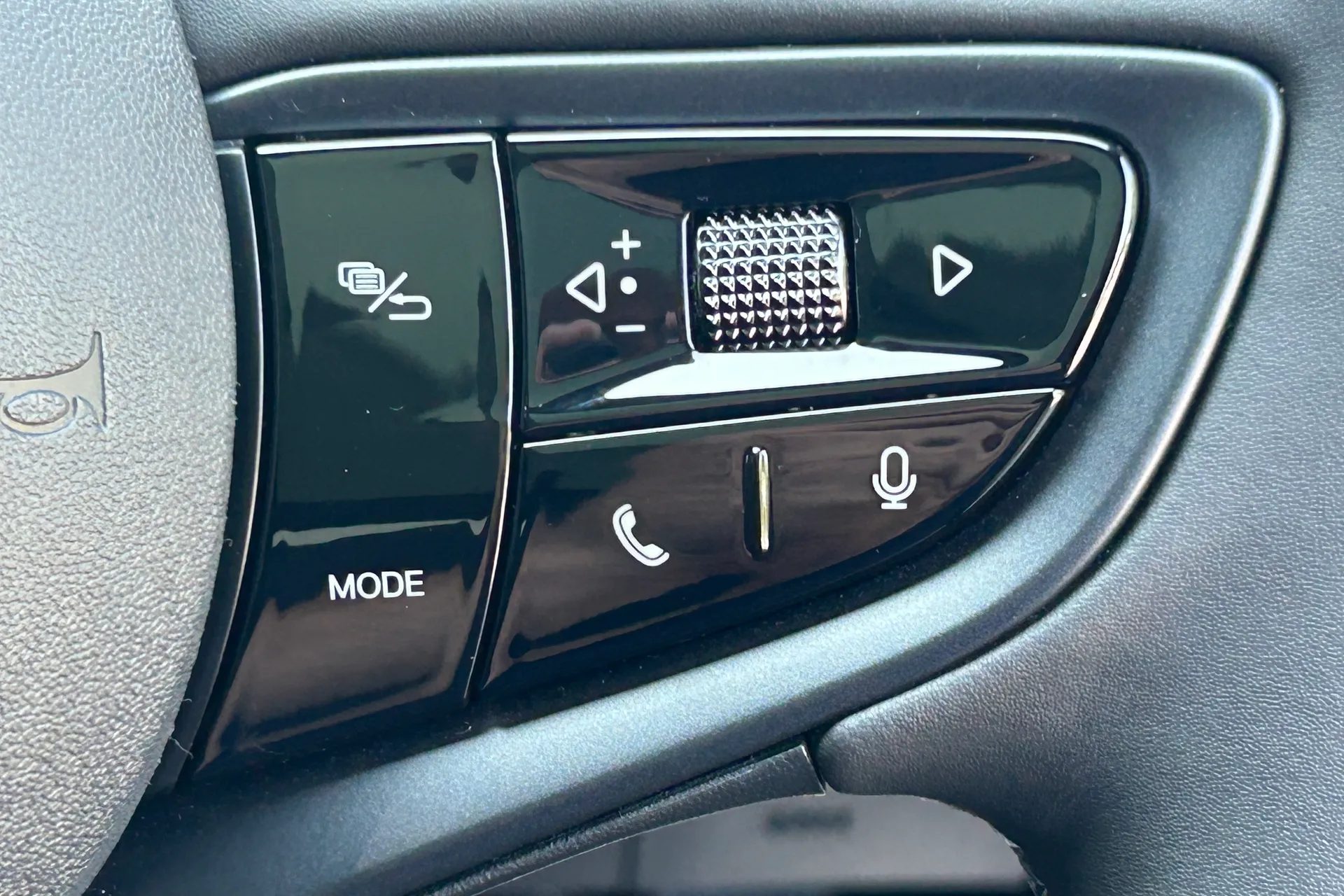 BYD SEAL thumbnail image number 65